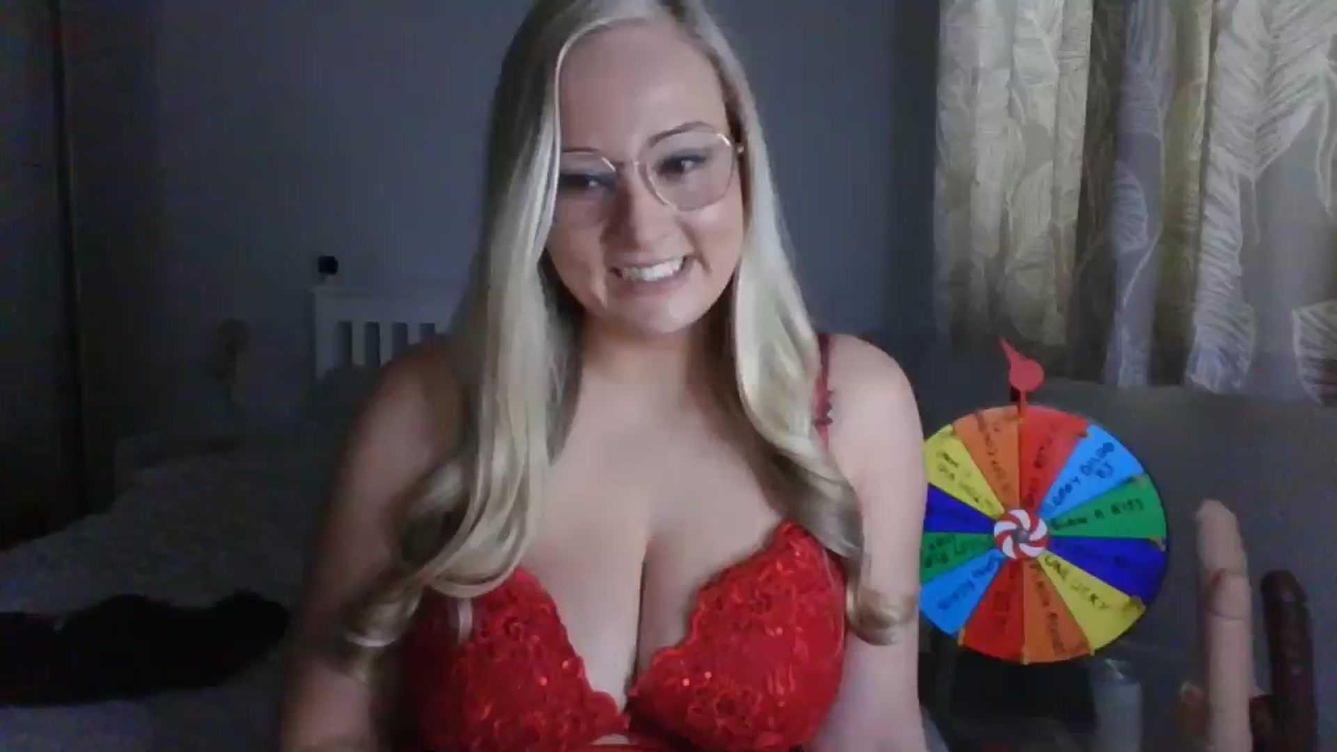 Gallery image thumbnail from AlexisBrookeX's myfreecams stream on, 12/05/2024, 13:16 image 1 of 20