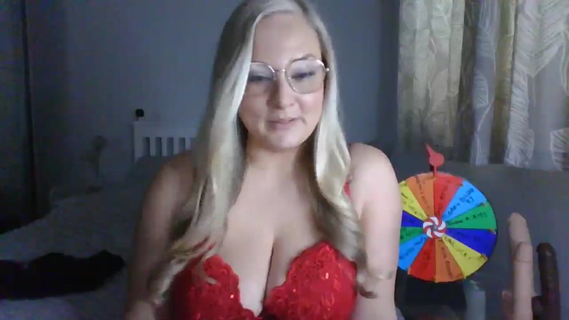 Gallery image thumbnail from AlexisBrookeX's myfreecams stream on, 12/05/2024, 13:16 image 9 of 20