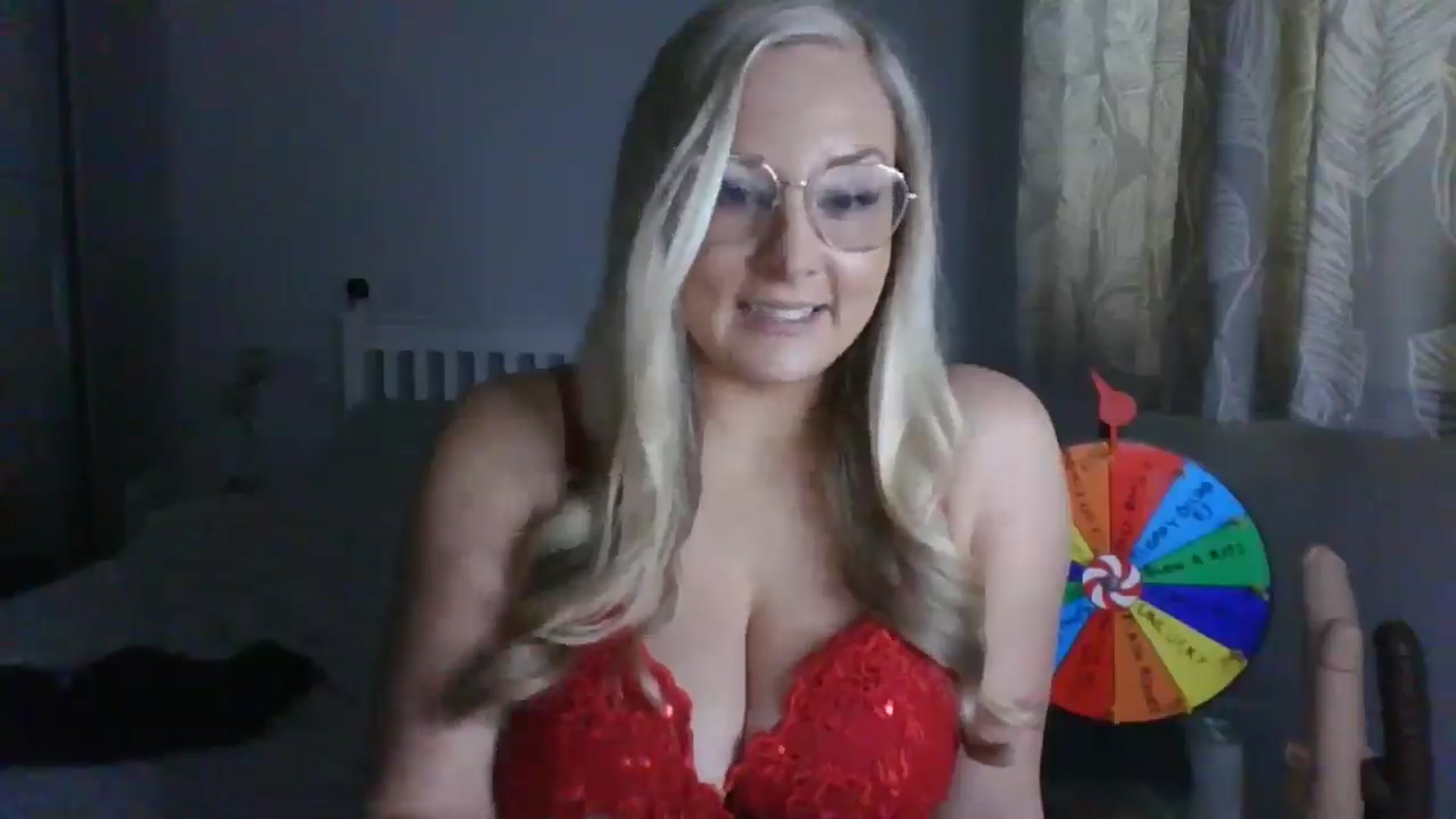 Gallery image thumbnail from AlexisBrookeX's myfreecams stream on, 12/05/2024, 13:16 image 10 of 20