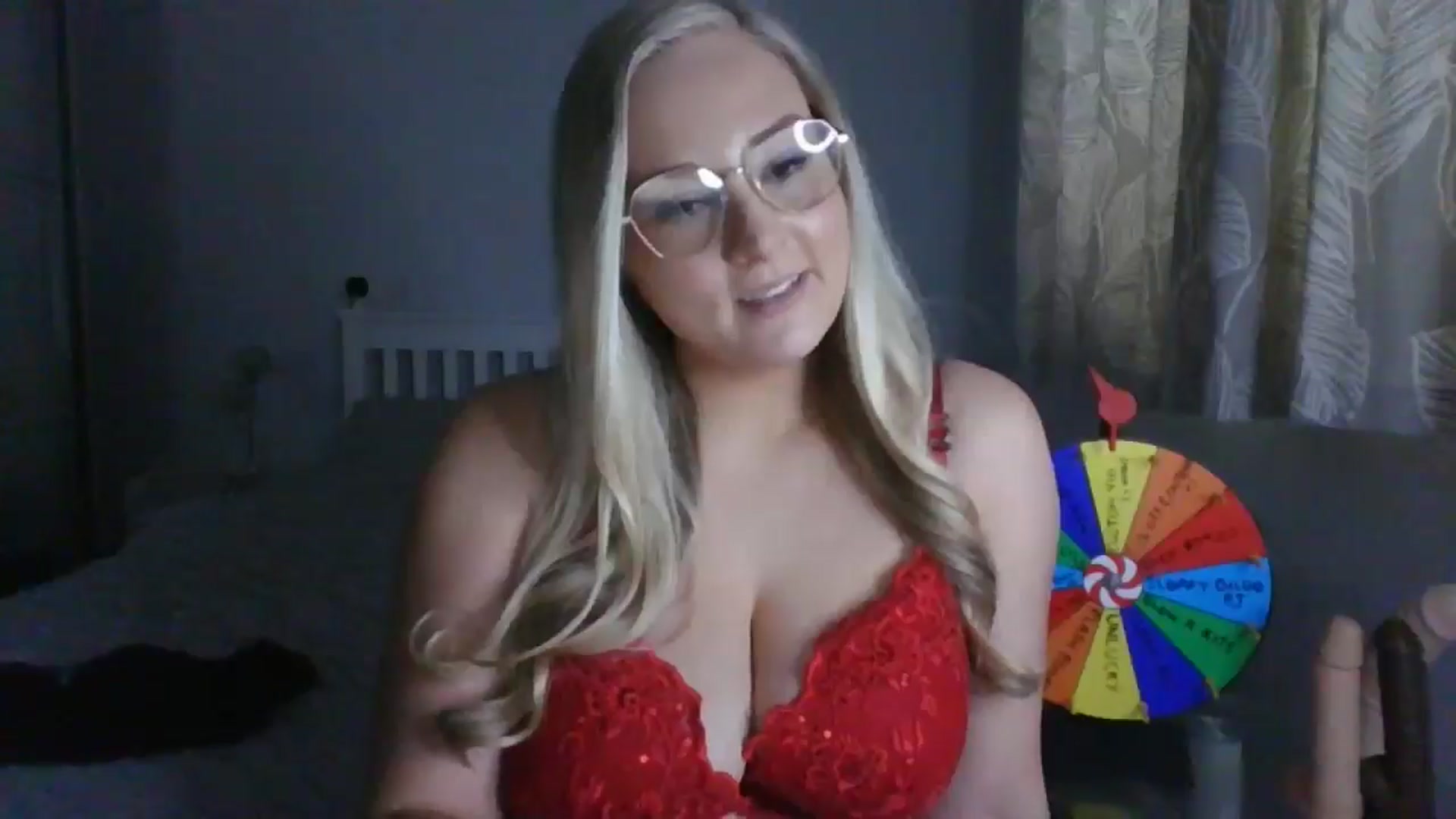 Gallery image thumbnail from AlexisBrookeX's myfreecams stream on, 12/05/2024, 13:52 image 16 of 20