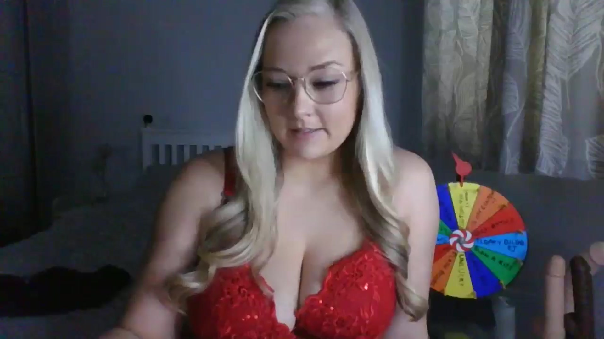 Gallery image thumbnail from AlexisBrookeX's myfreecams stream on, 12/05/2024, 13:52 image 17 of 20