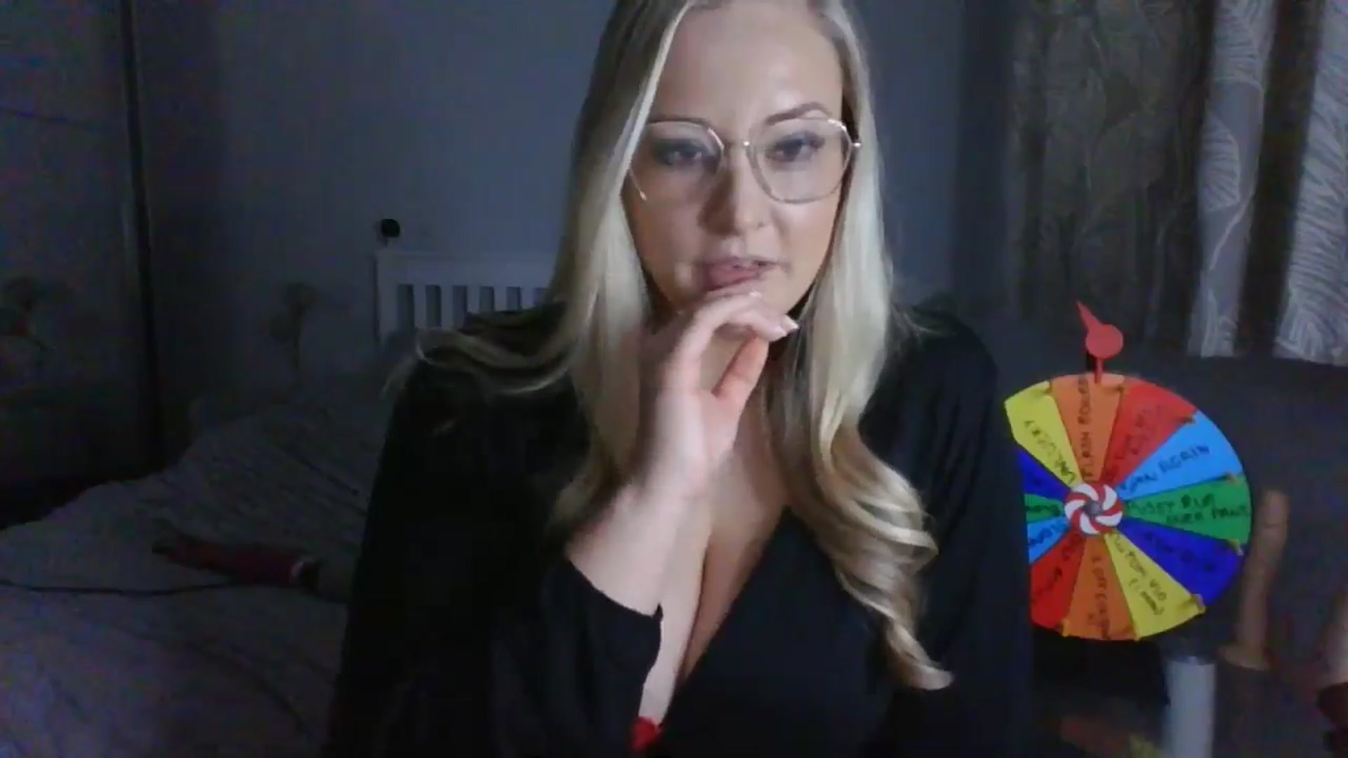 Gallery image thumbnail from AlexisBrookeX's myfreecams stream on, 12/05/2024, 15:26 image 6 of 20