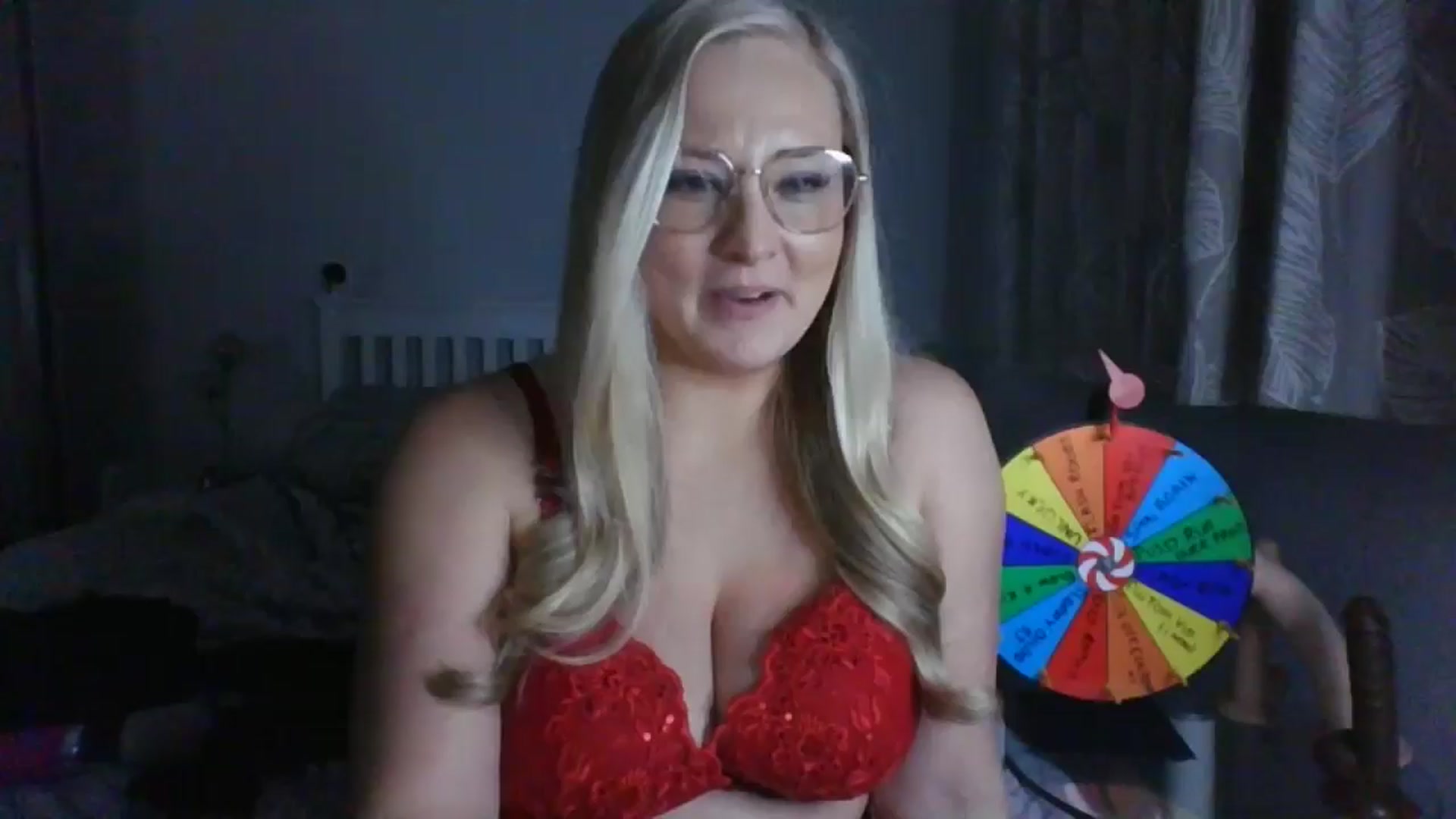 Gallery image thumbnail from AlexisBrookeX's myfreecams stream on, 12/05/2024, 17:05 image 1 of 20