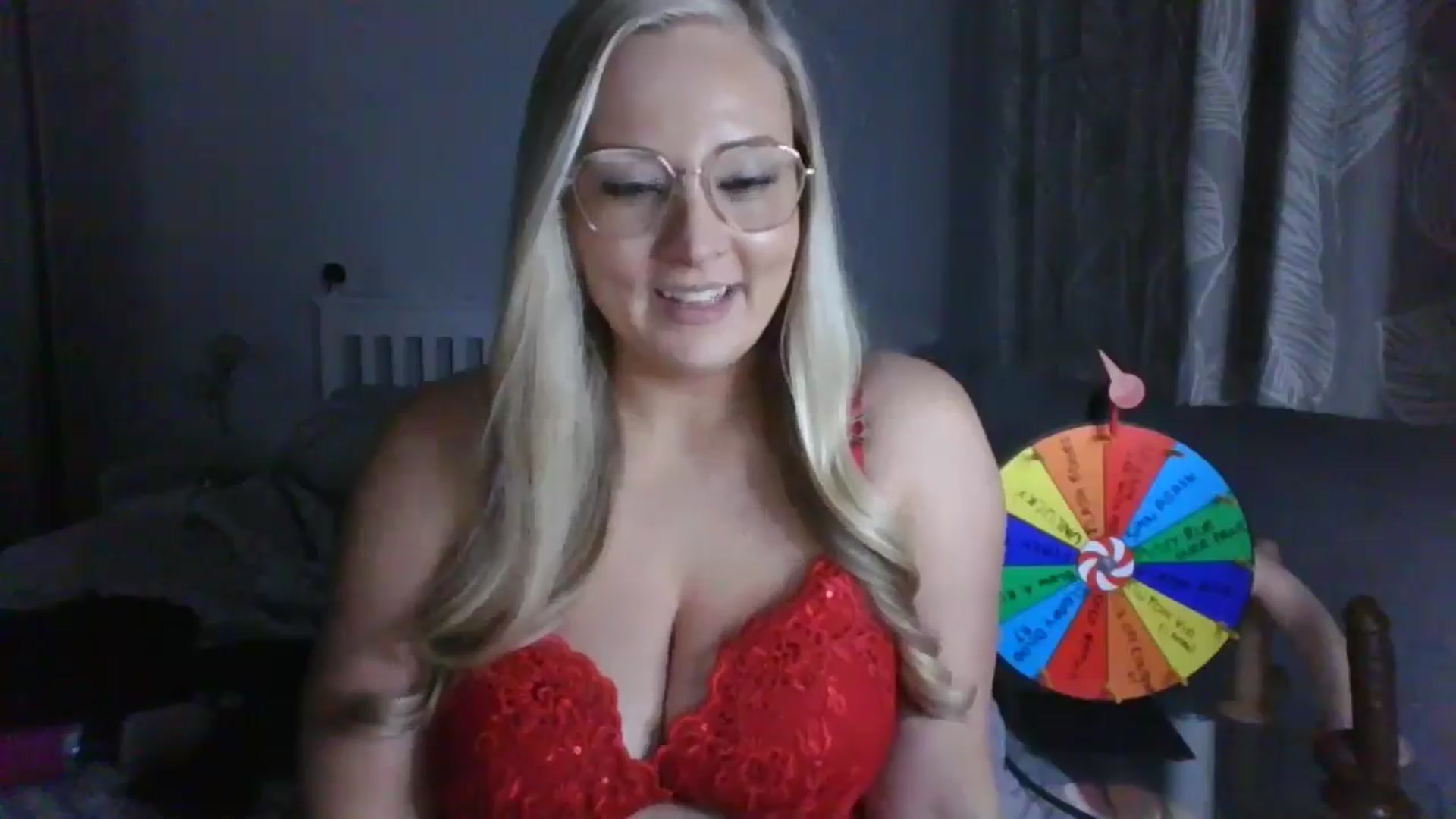 Gallery image thumbnail from AlexisBrookeX's myfreecams stream on, 12/05/2024, 17:05 image 4 of 20