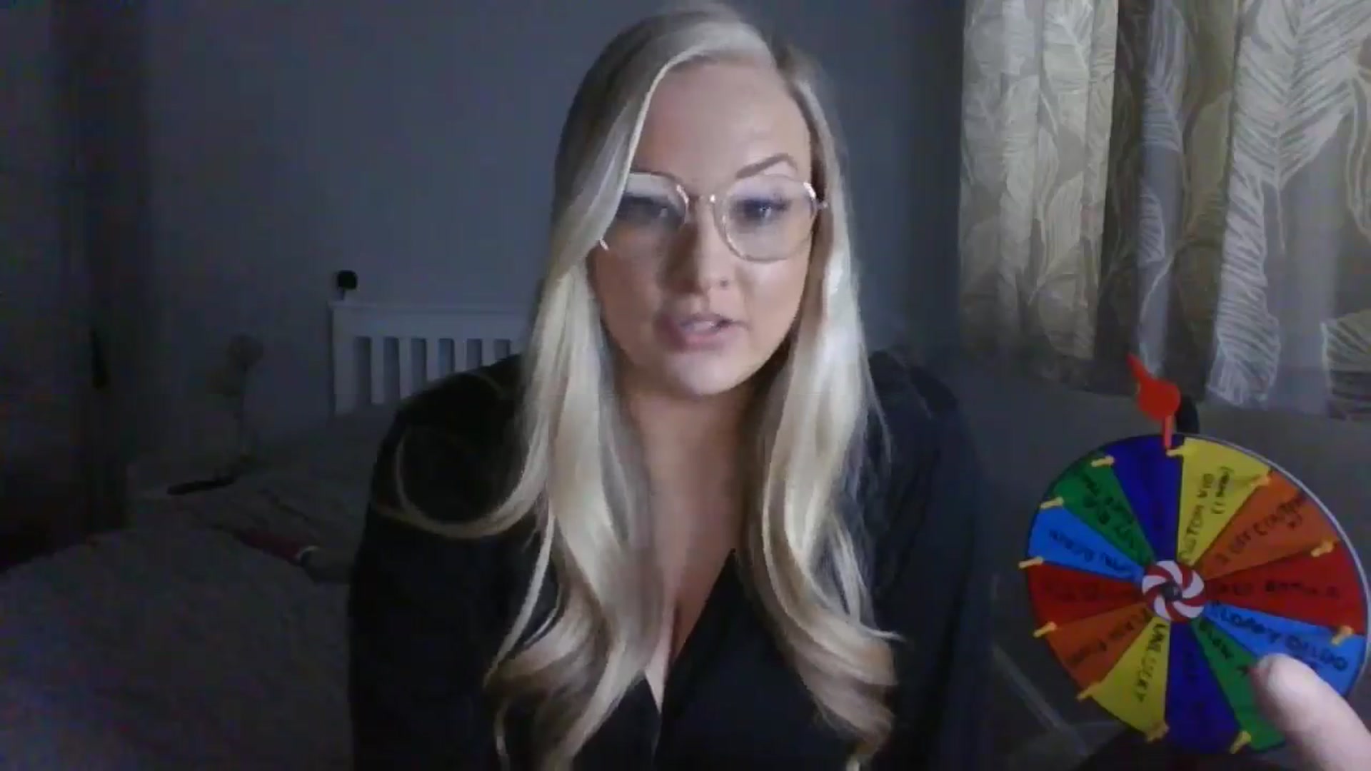 Gallery image thumbnail from AlexisBrookeX's myfreecams stream on, 12/06/2024, 14:20 image 4 of 20