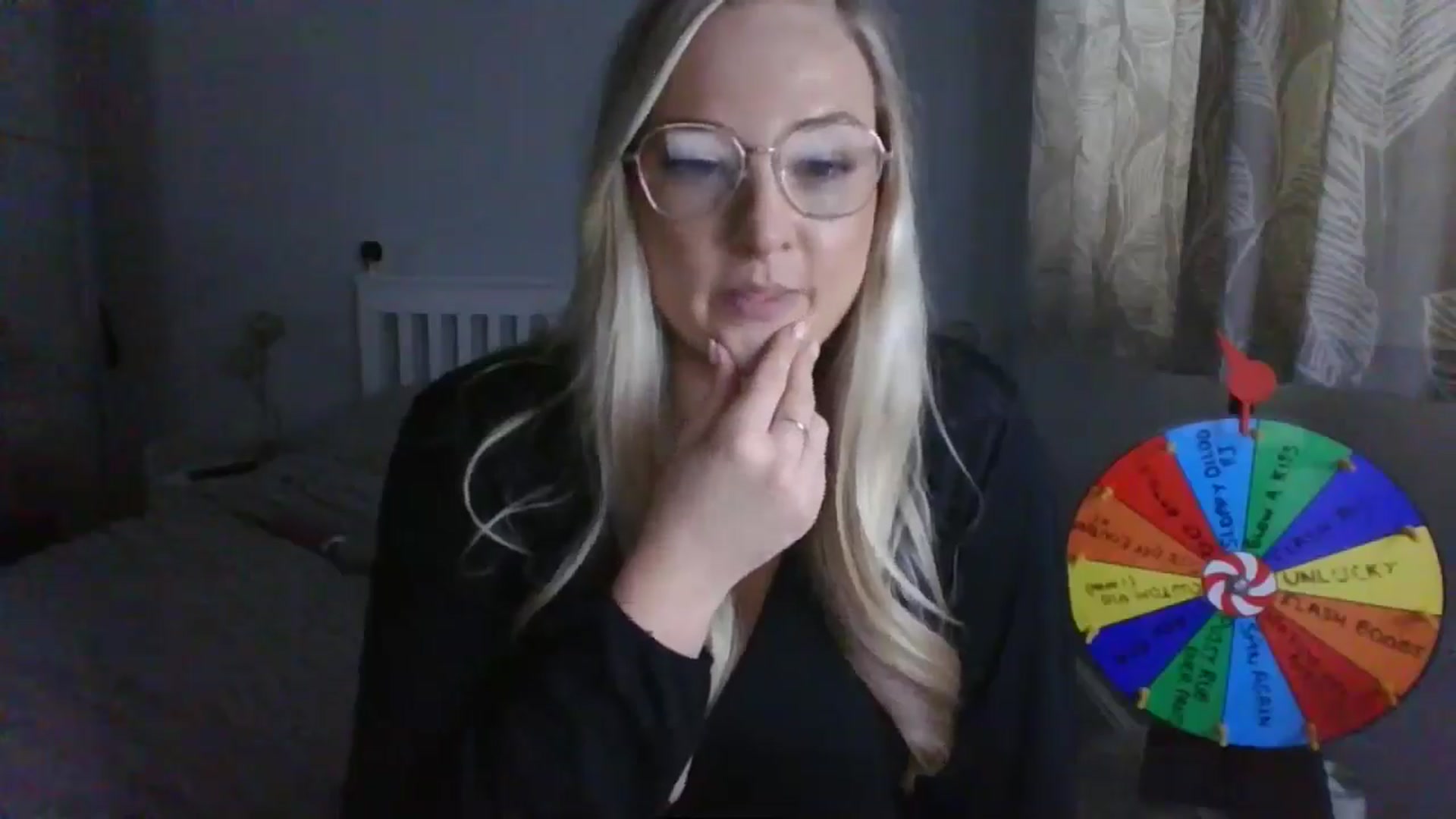 Gallery image thumbnail from AlexisBrookeX's myfreecams stream on, 12/06/2024, 14:20 image 18 of 20