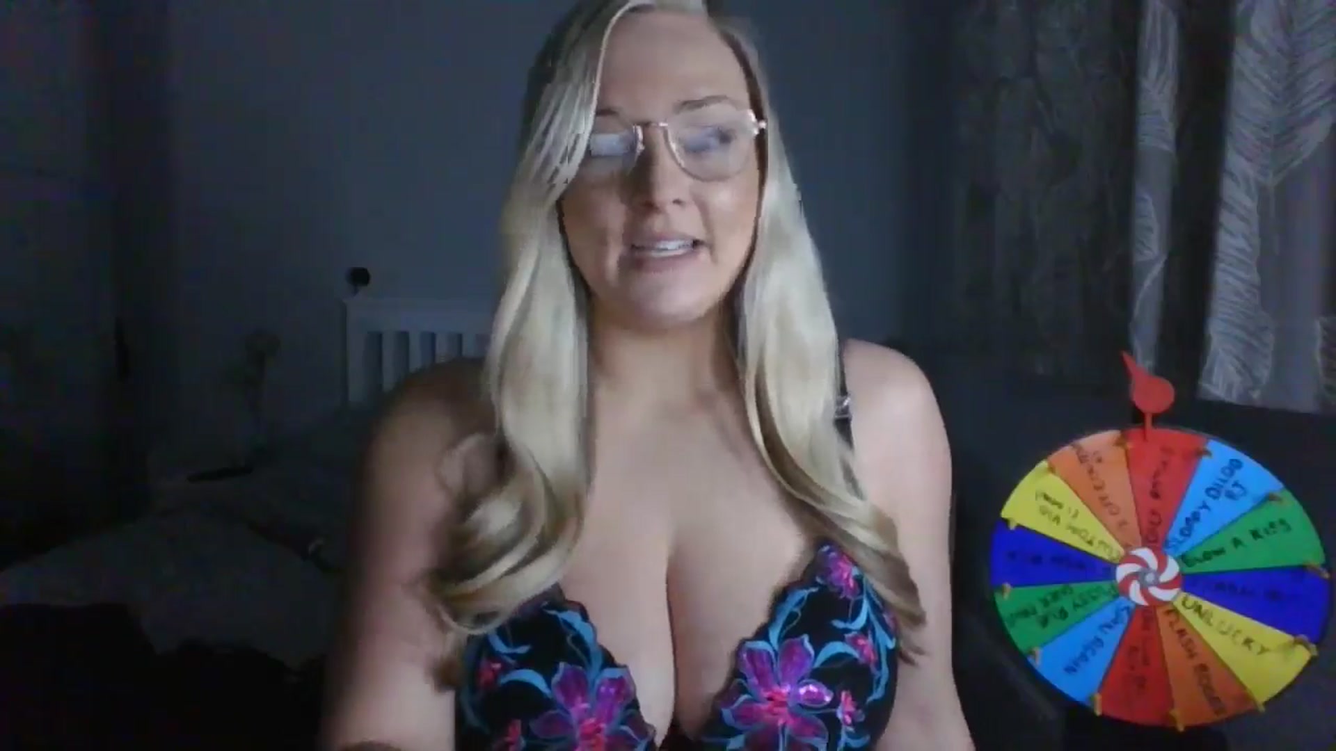 Gallery image thumbnail from AlexisBrookeX's myfreecams stream on, 12/06/2024, 15:42 image 18 of 20