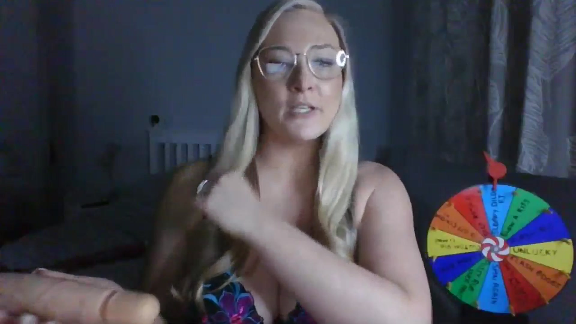 Gallery image thumbnail from AlexisBrookeX's myfreecams stream on, 12/06/2024, 15:42 image 20 of 20