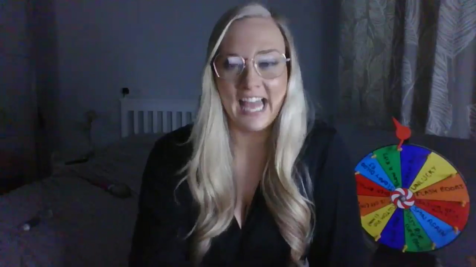 Gallery image thumbnail from AlexisBrookeX's myfreecams stream on, 12/06/2024, 15:42 image 4 of 20