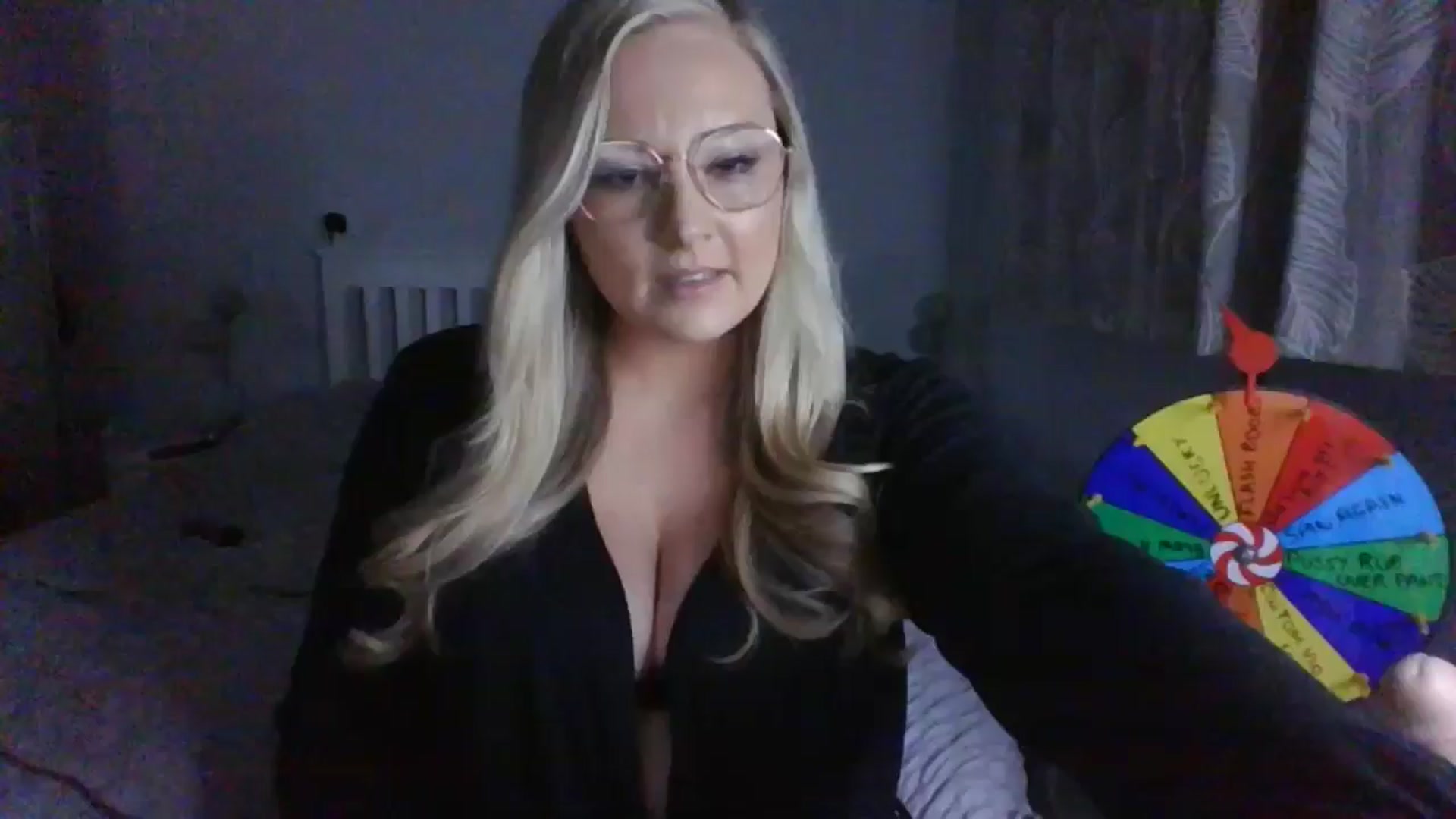 Gallery image thumbnail from AlexisBrookeX's myfreecams stream on, 12/06/2024, 21:19 image 1 of 20