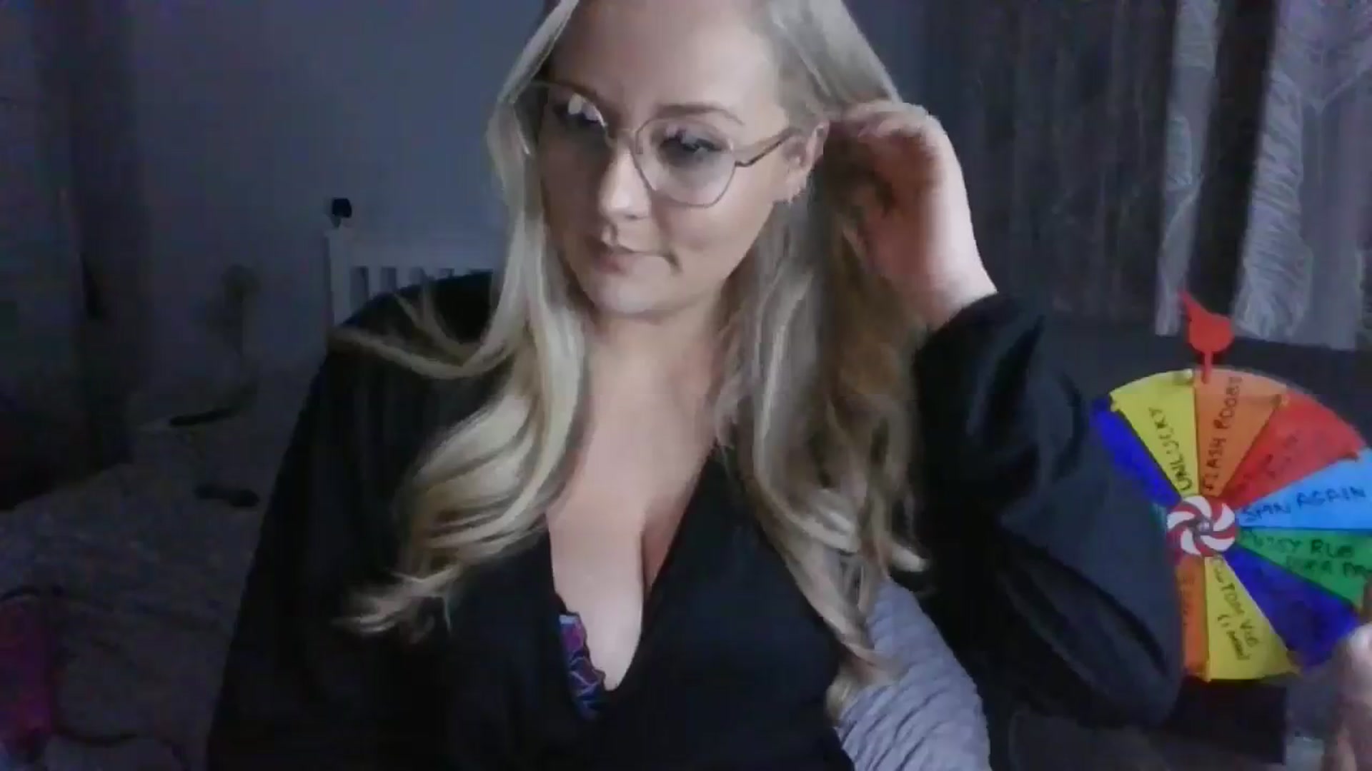 Gallery image thumbnail from AlexisBrookeX's myfreecams stream on, 12/06/2024, 21:19 image 5 of 20