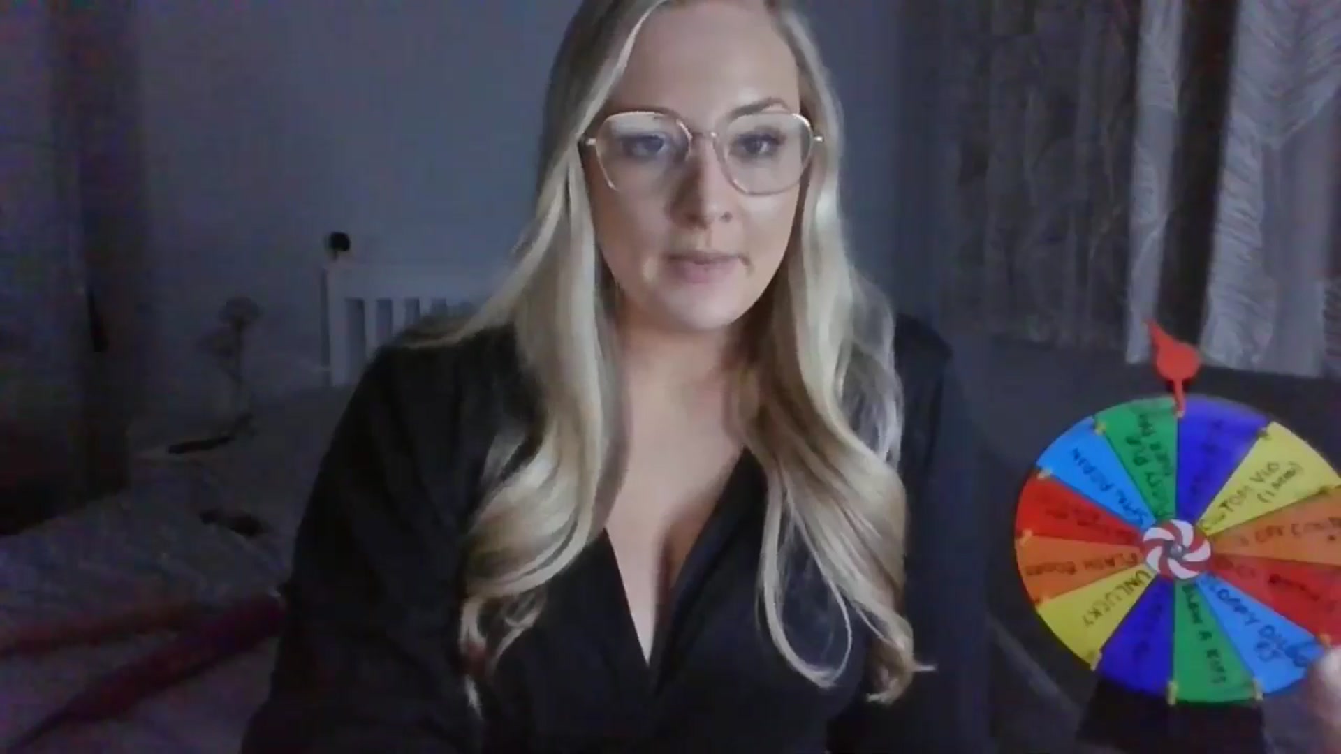 Gallery image thumbnail from AlexisBrookeX's myfreecams stream on, 12/06/2024, 21:19 image 14 of 20