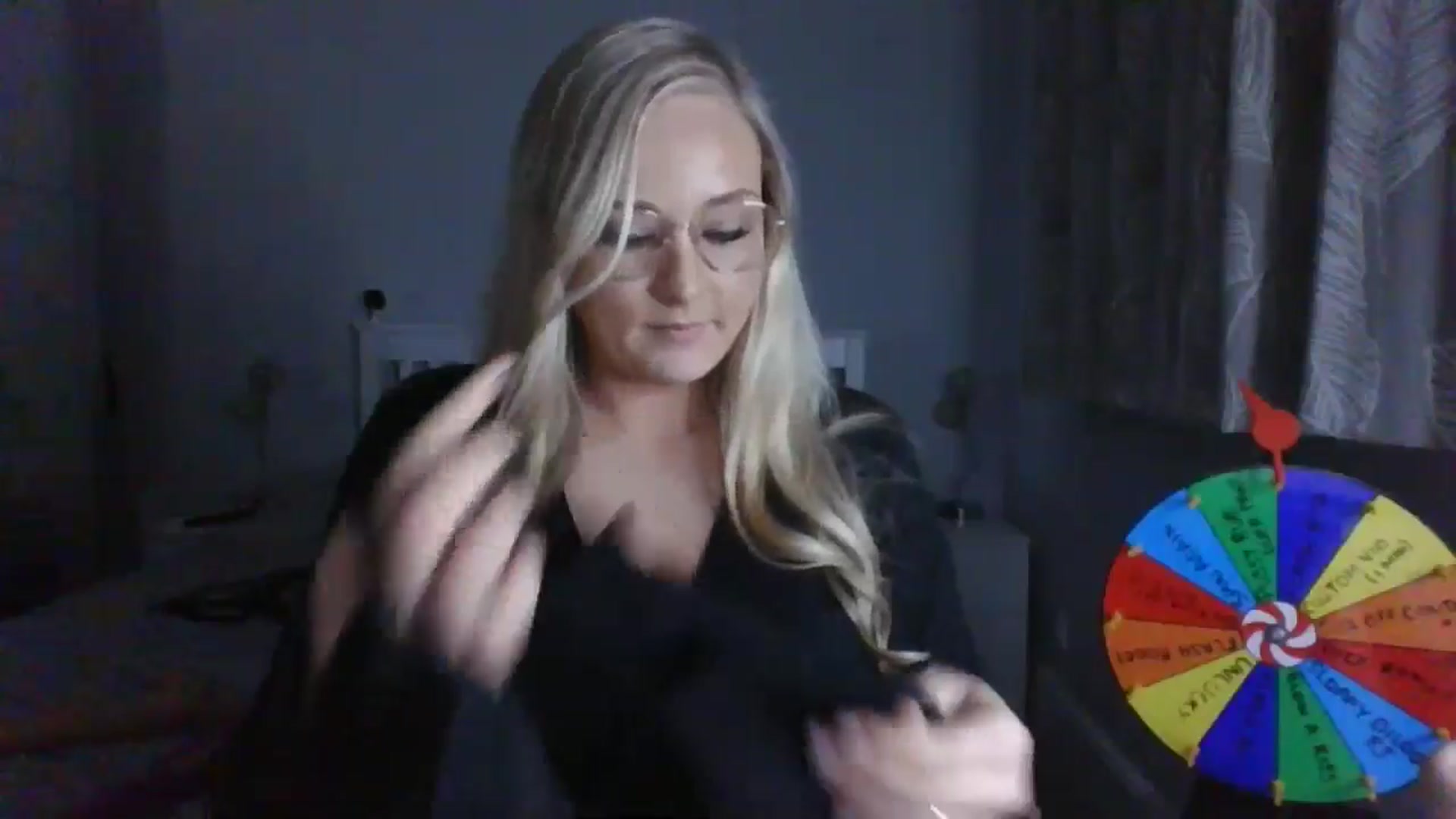 Gallery image thumbnail from AlexisBrookeX's myfreecams stream on, 12/06/2024, 21:19 image 18 of 20