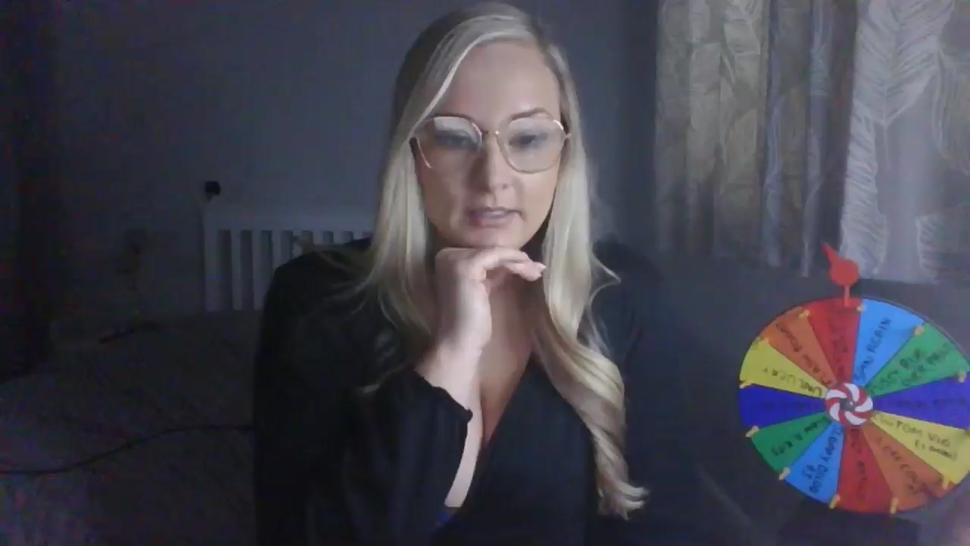 Gallery image thumbnail from AlexisBrookeX's myfreecams stream on, 12/07/2024, 16:16 image 2 of 20