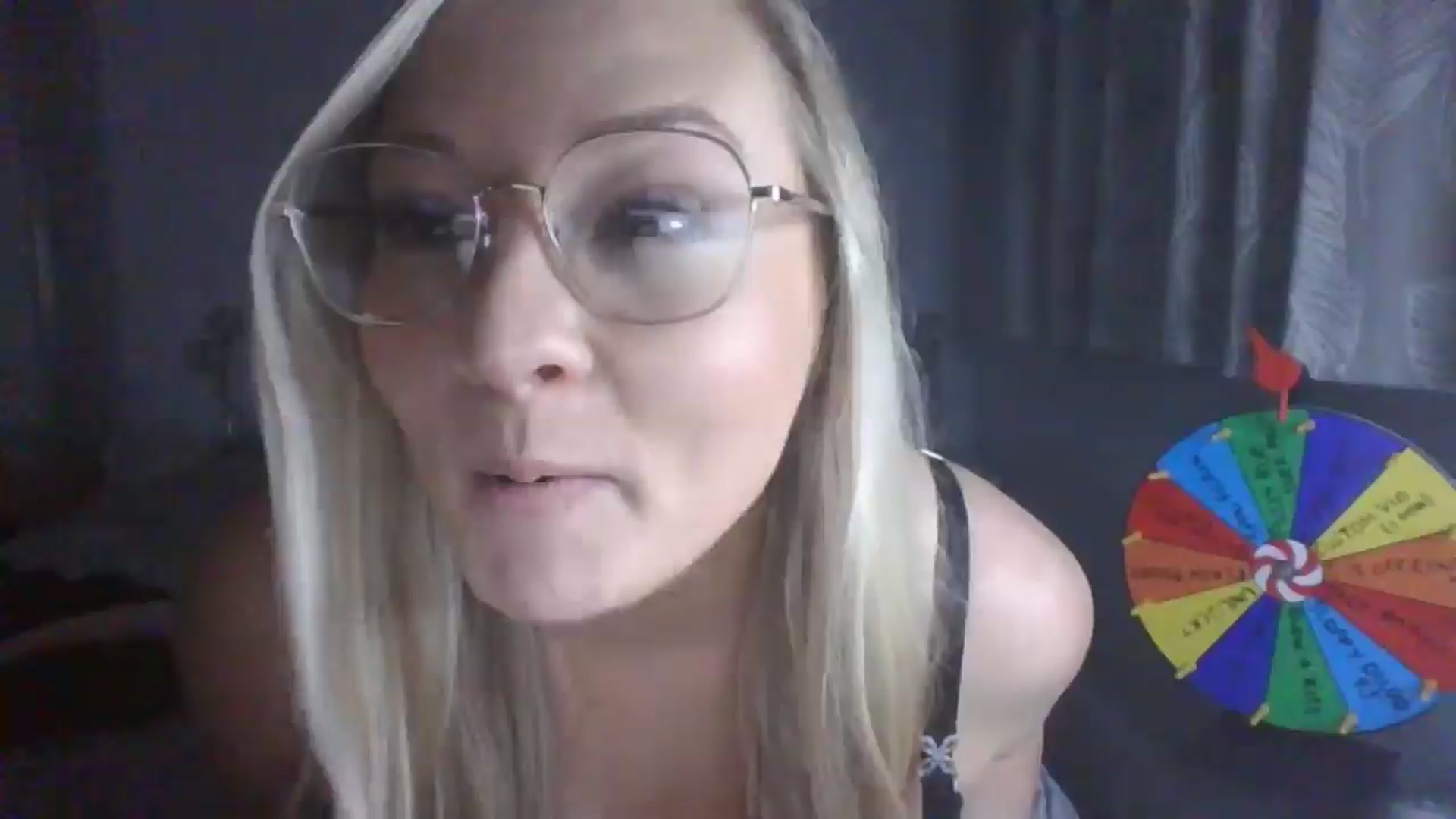 Gallery image thumbnail from AlexisBrookeX's myfreecams stream on, 12/07/2024, 16:16 image 19 of 20