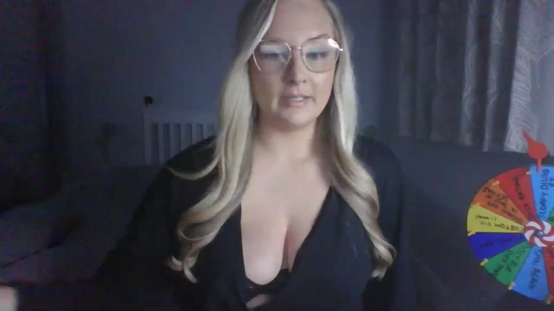 Gallery image thumbnail from AlexisBrookeX's myfreecams stream on, 12/07/2024, 19:47 image 11 of 20