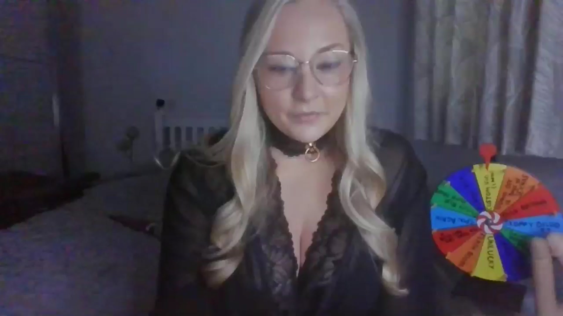 Gallery image thumbnail from AlexisBrookeX's myfreecams stream on, 12/11/2024, 13:38 image 8 of 20