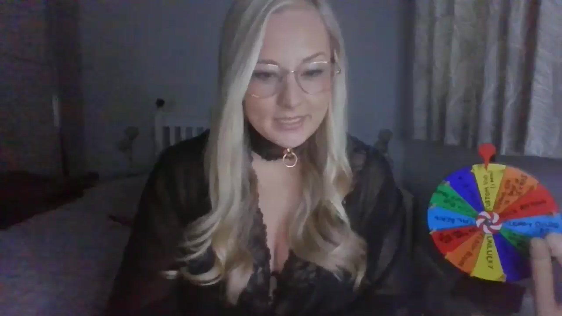 Gallery image thumbnail from AlexisBrookeX's myfreecams stream on, 12/11/2024, 13:38 image 10 of 20