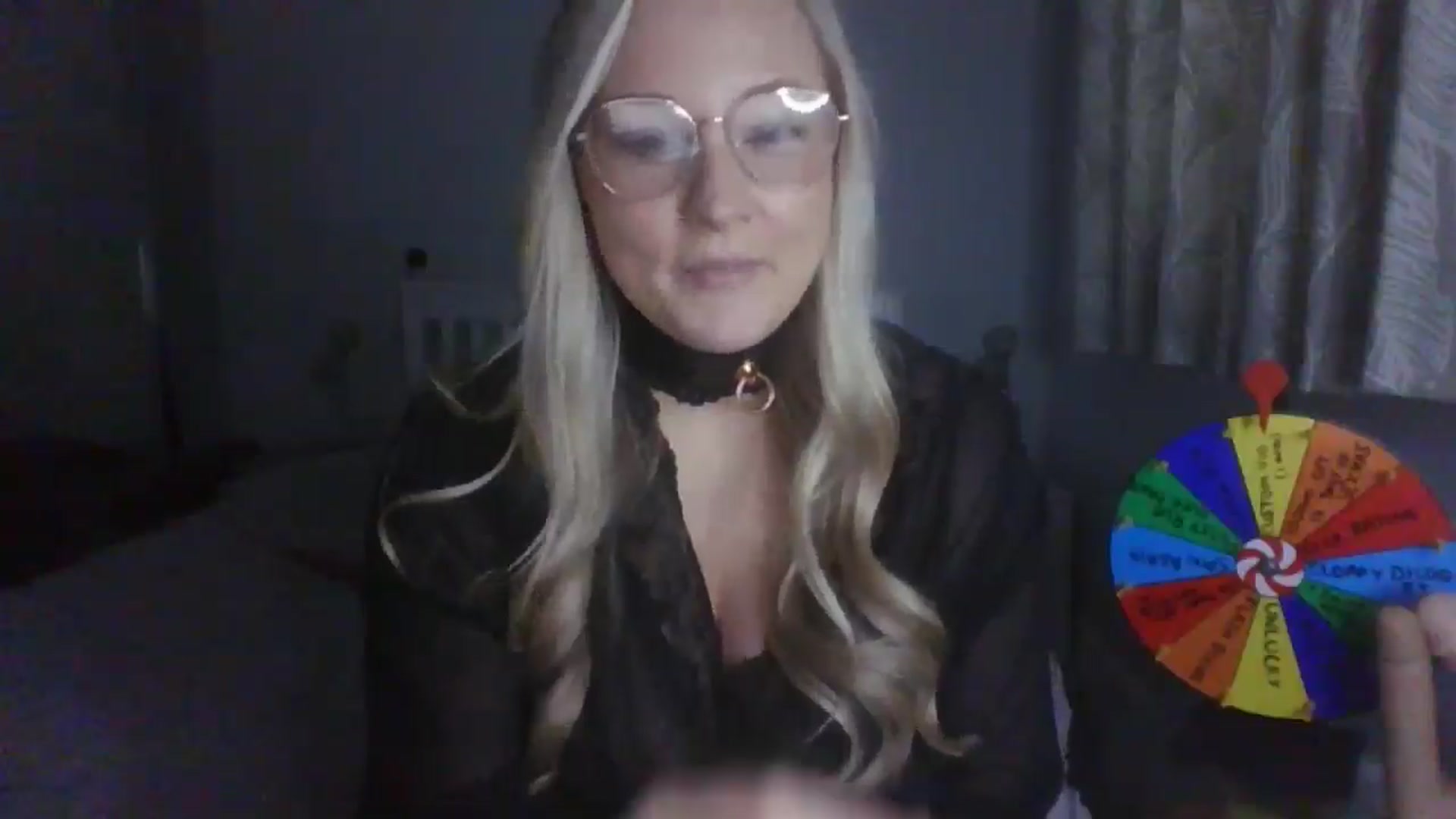 Gallery image thumbnail from AlexisBrookeX's myfreecams stream on, 12/11/2024, 13:38 image 16 of 20