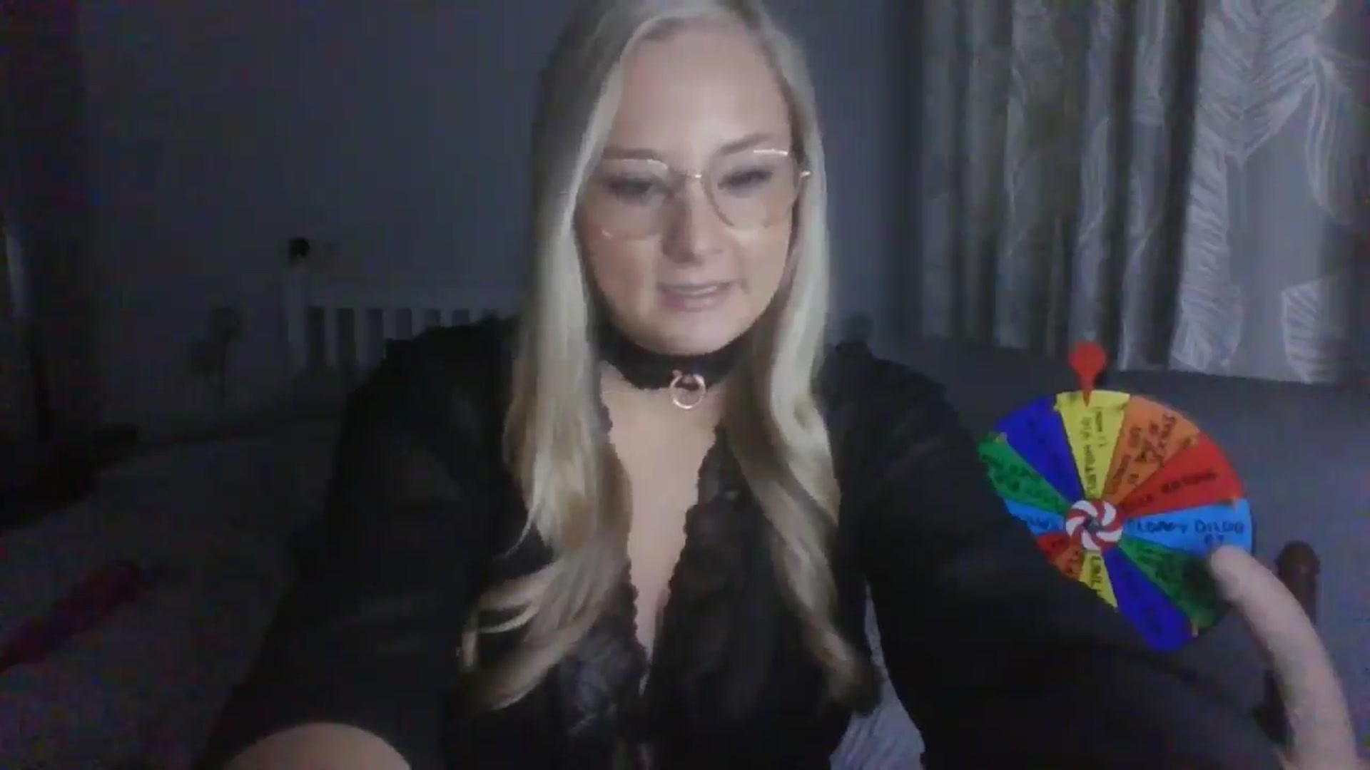 Gallery image thumbnail from AlexisBrookeX's myfreecams stream on, 12/11/2024, 14:19 image 17 of 20
