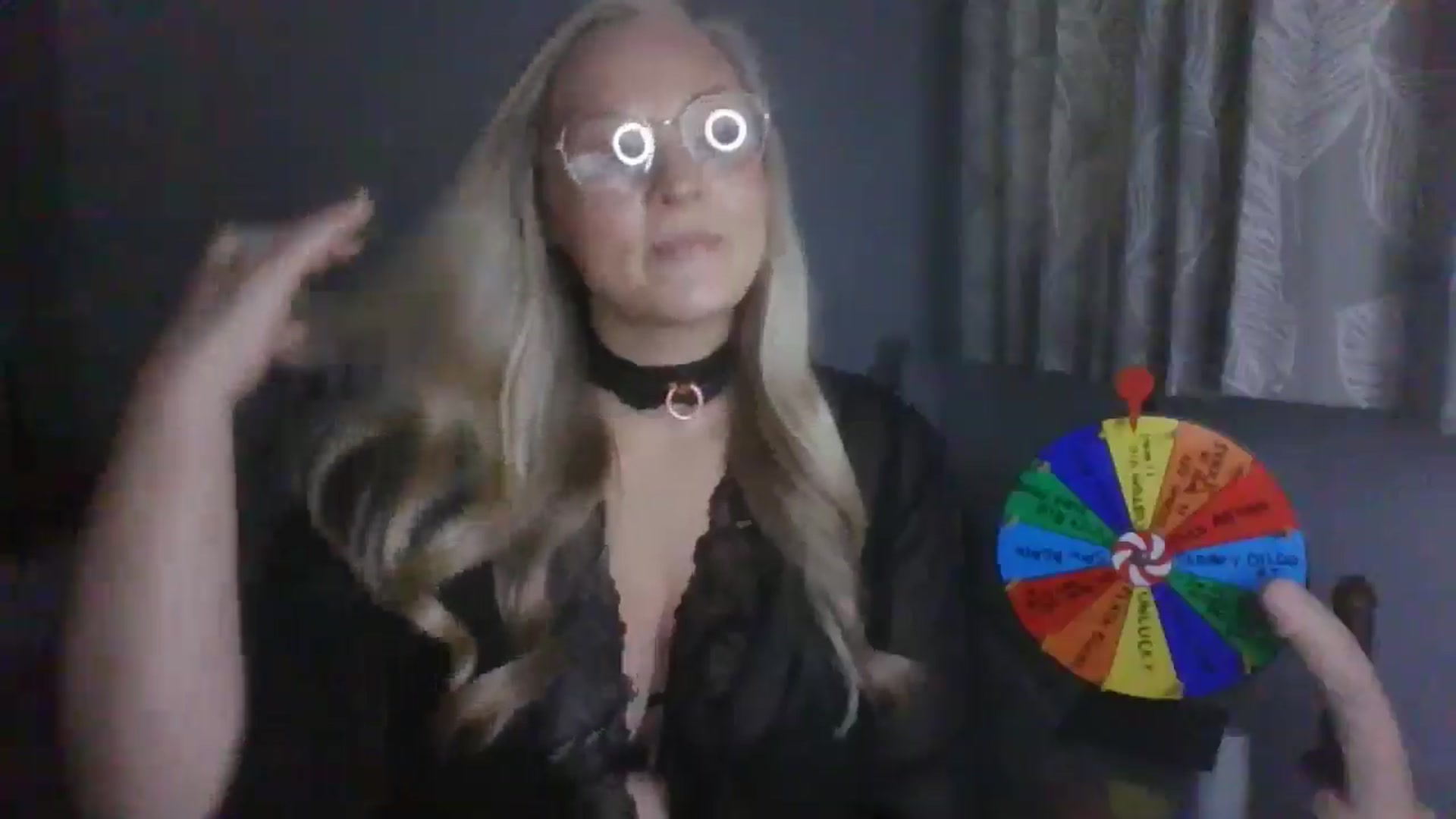 Gallery image thumbnail from AlexisBrookeX's myfreecams stream on, 12/11/2024, 14:19 image 16 of 20