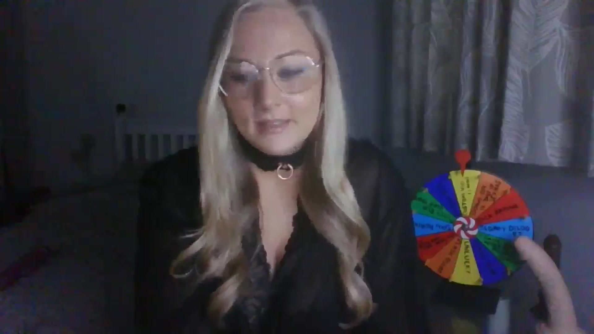Gallery image thumbnail from AlexisBrookeX's myfreecams stream on, 12/11/2024, 14:19 image 11 of 20