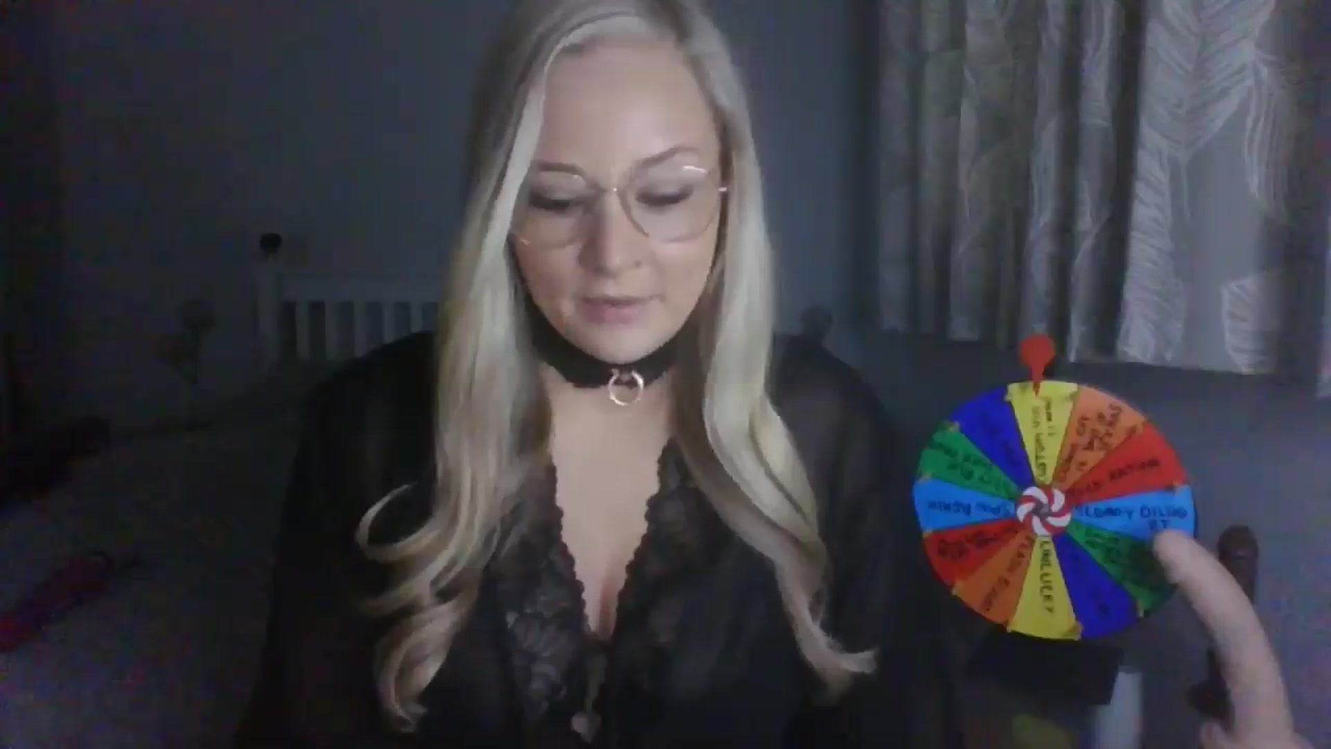 Gallery image thumbnail from AlexisBrookeX's myfreecams stream on, 12/11/2024, 14:19 image 9 of 20
