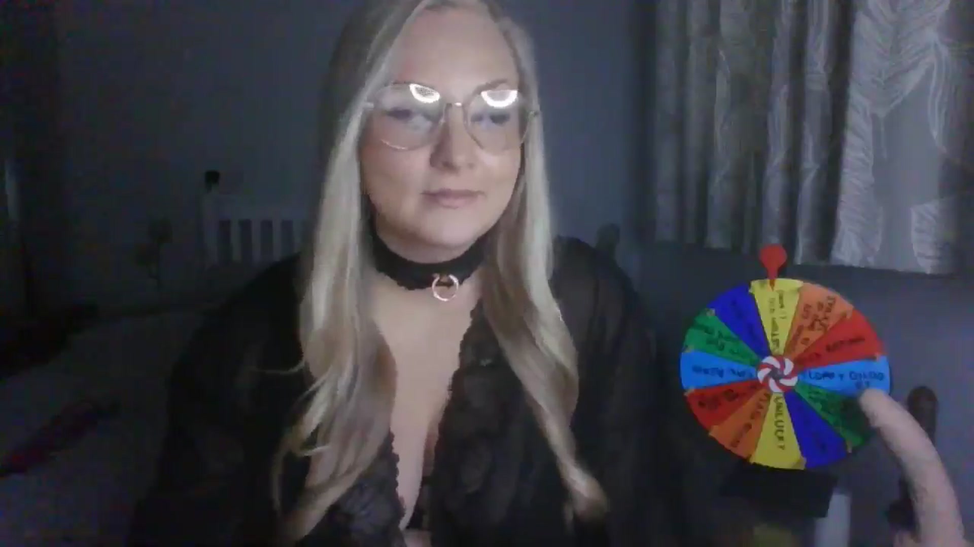 Gallery image thumbnail from AlexisBrookeX's myfreecams stream on, 12/11/2024, 14:19 image 18 of 20
