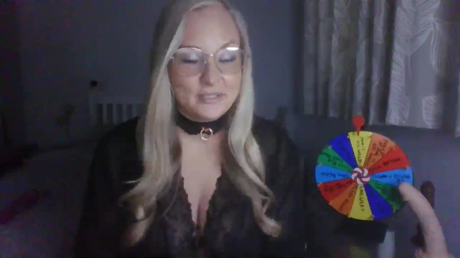 Gallery image thumbnail from AlexisBrookeX's myfreecams stream on, 12/11/2024, 14:19 image 12 of 20