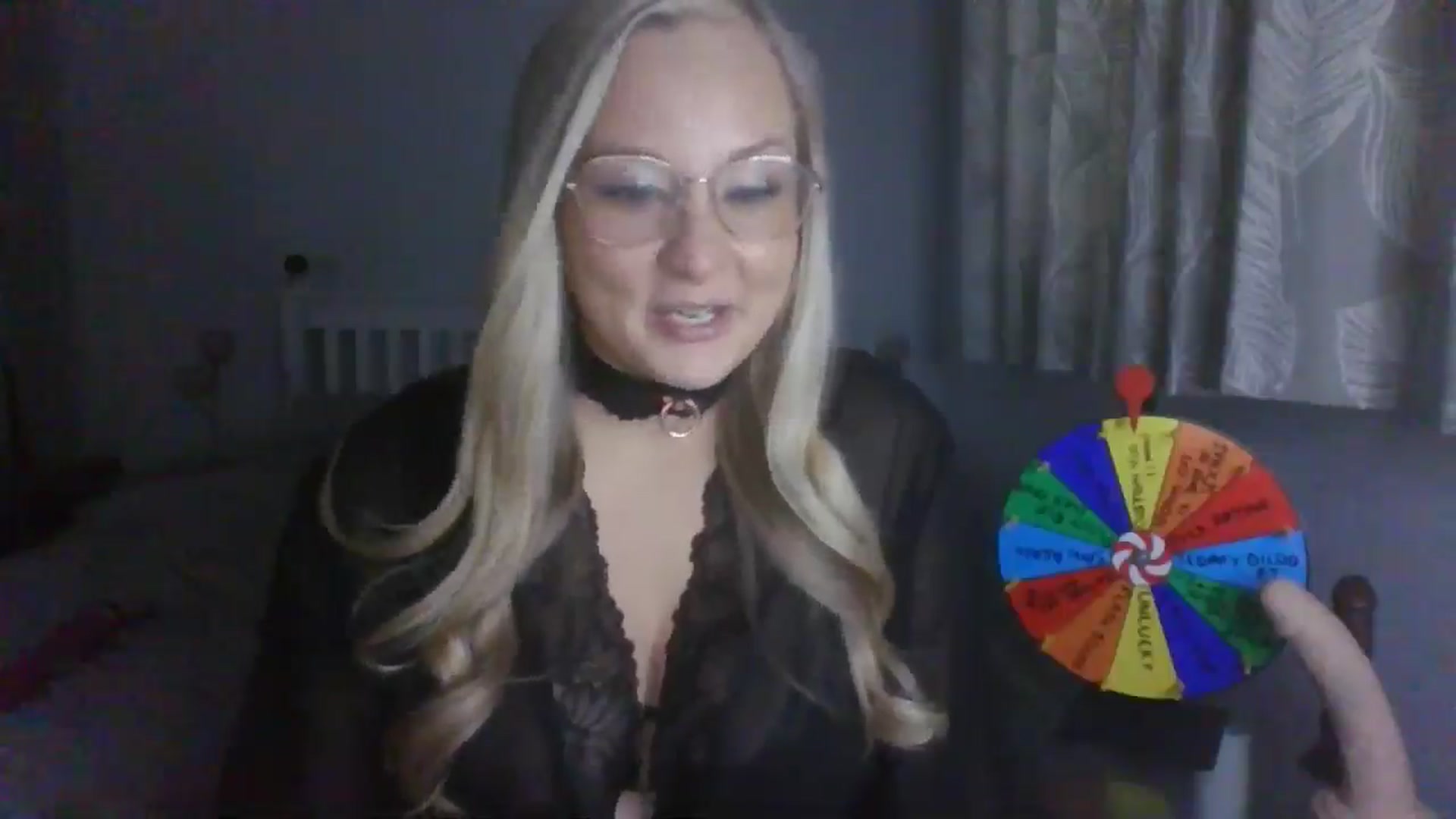 Gallery image thumbnail from AlexisBrookeX's myfreecams stream on, 12/11/2024, 14:19 image 5 of 20