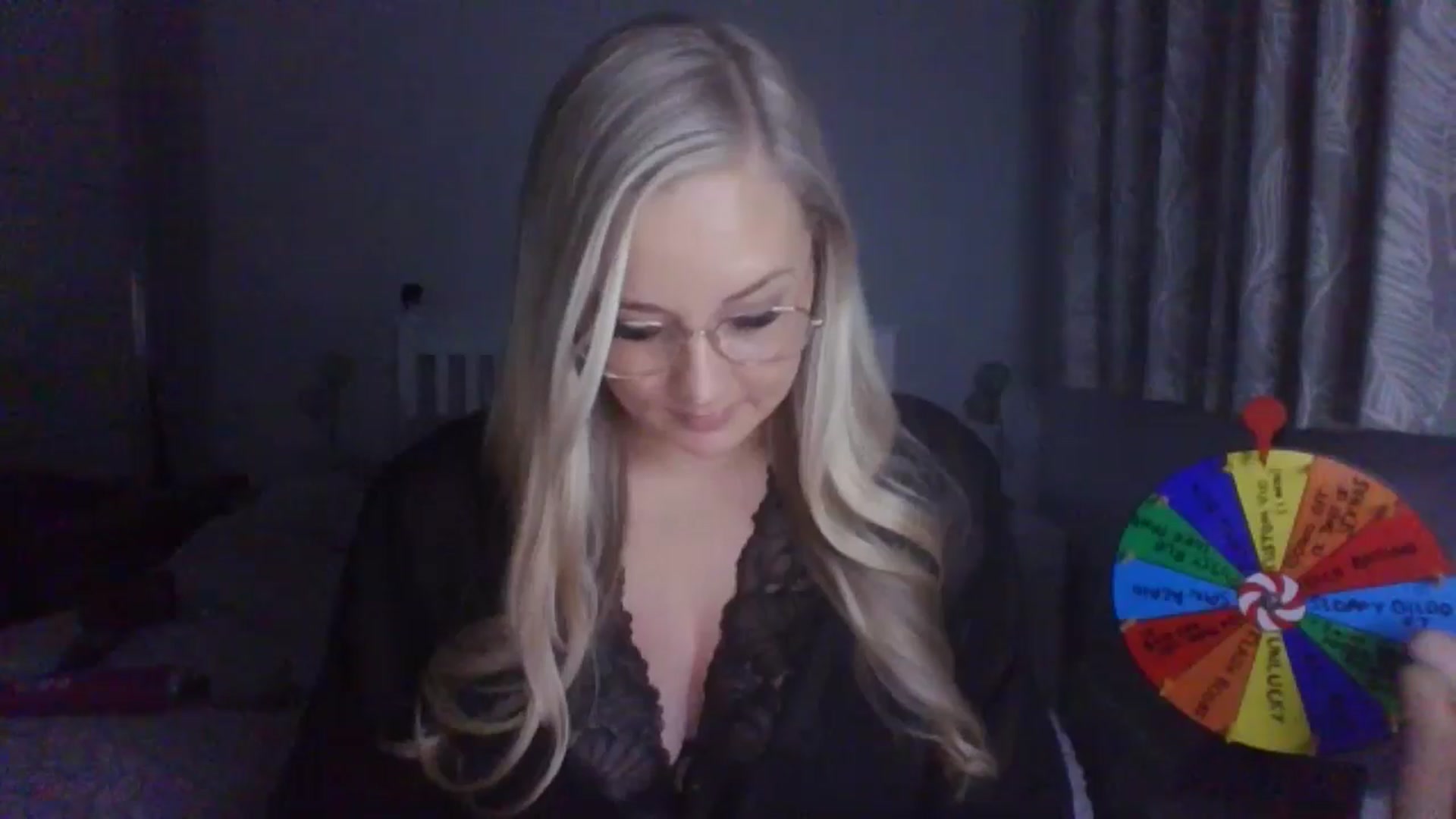 Gallery image thumbnail from AlexisBrookeX's myfreecams stream on, 12/11/2024, 18:03 image 4 of 20