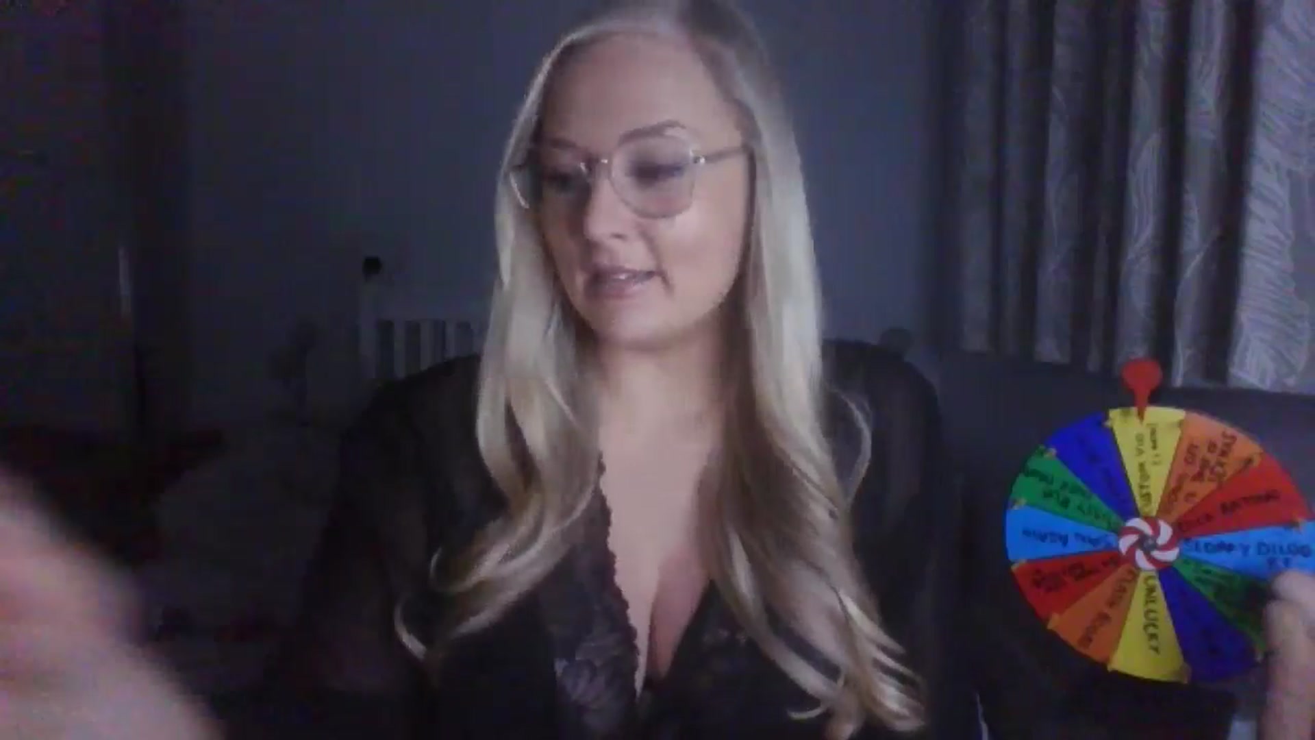 Gallery image thumbnail from AlexisBrookeX's myfreecams stream on, 12/11/2024, 18:03 image 3 of 20