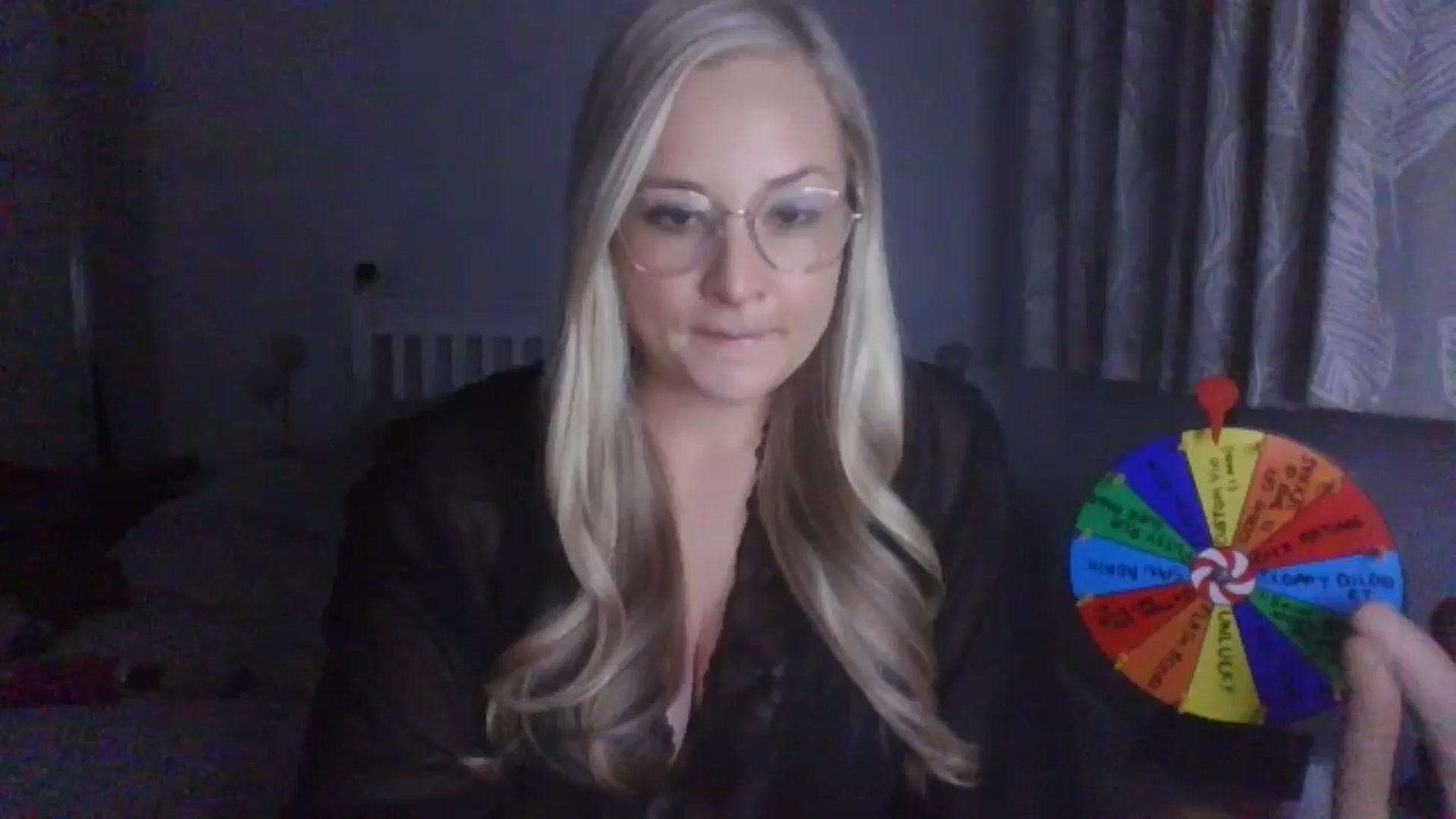 Gallery image thumbnail from AlexisBrookeX's myfreecams stream on, 12/11/2024, 18:03 image 1 of 20