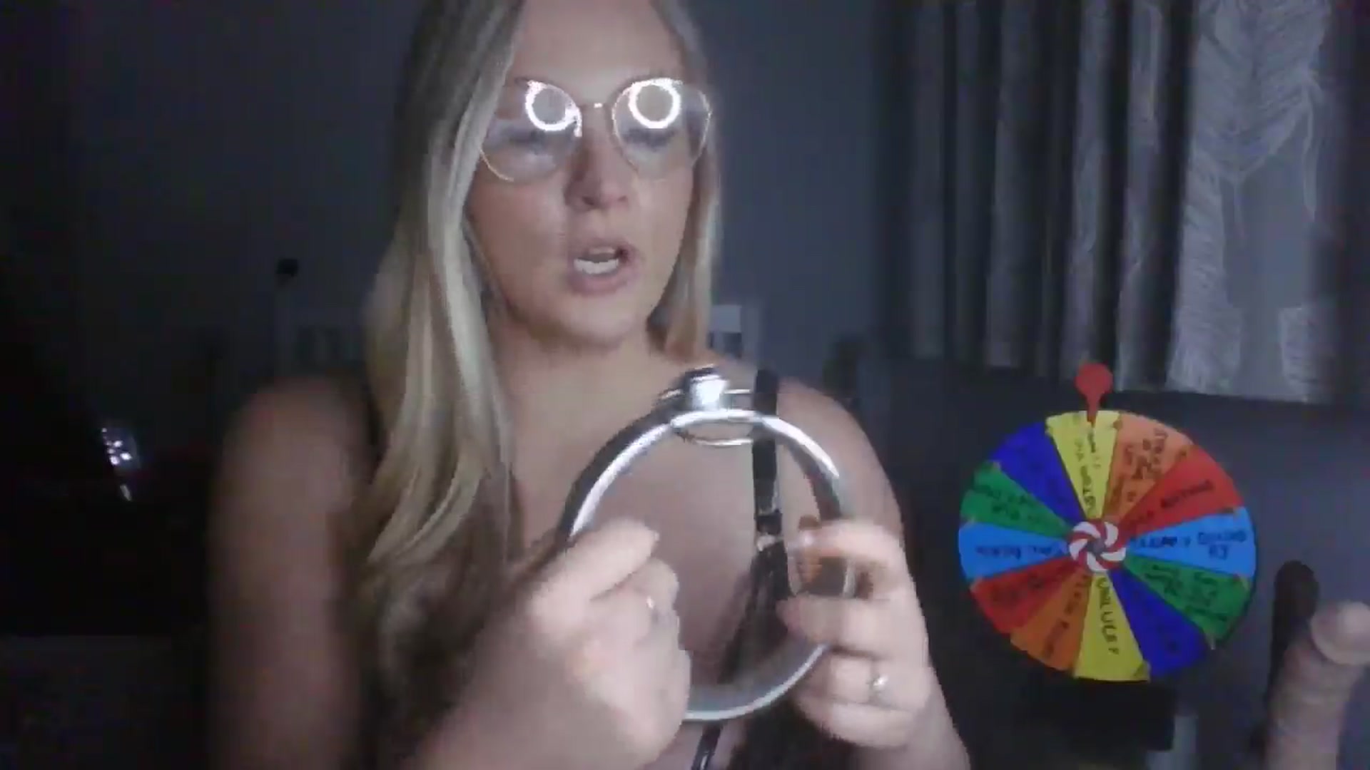 Gallery image thumbnail from AlexisBrookeX's myfreecams stream on, 12/11/2024, 18:42 image 13 of 20