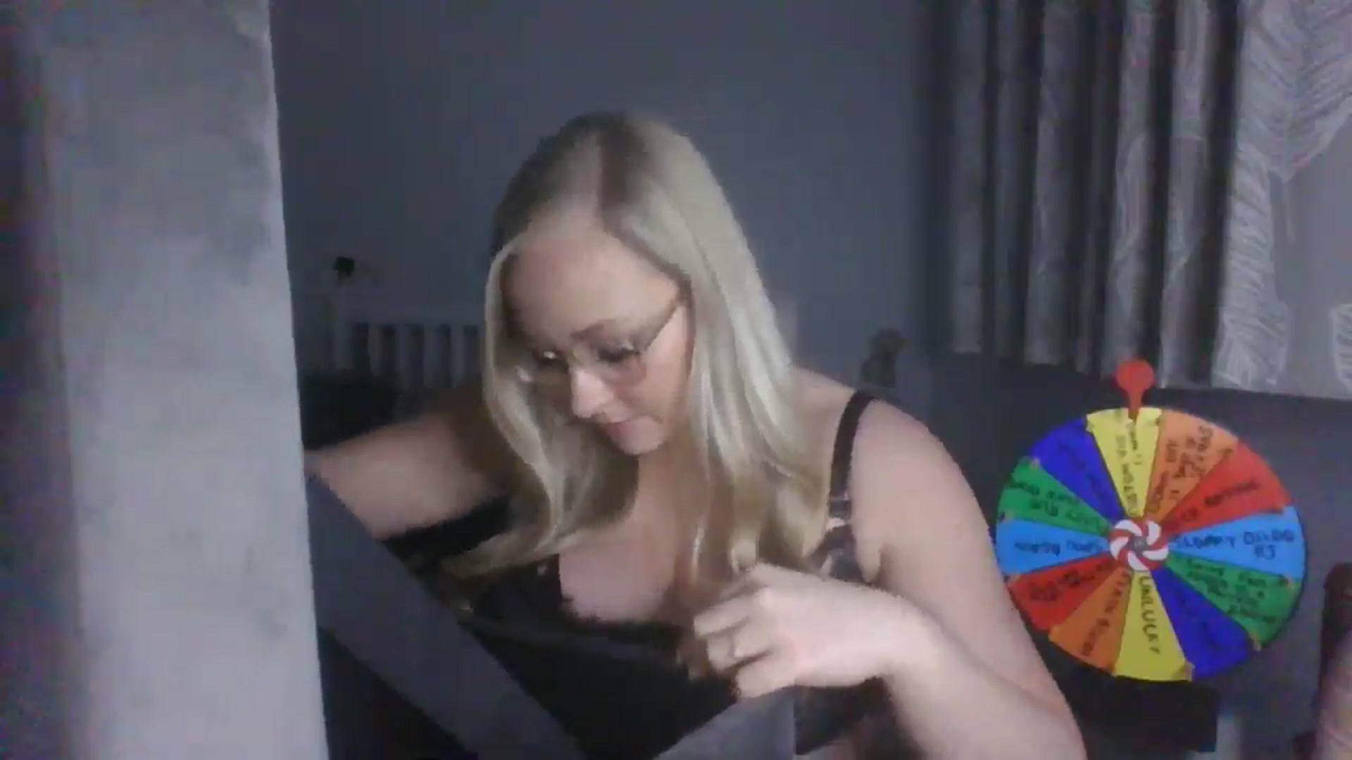 Gallery image thumbnail from AlexisBrookeX's myfreecams stream on, 12/11/2024, 18:42 image 20 of 20