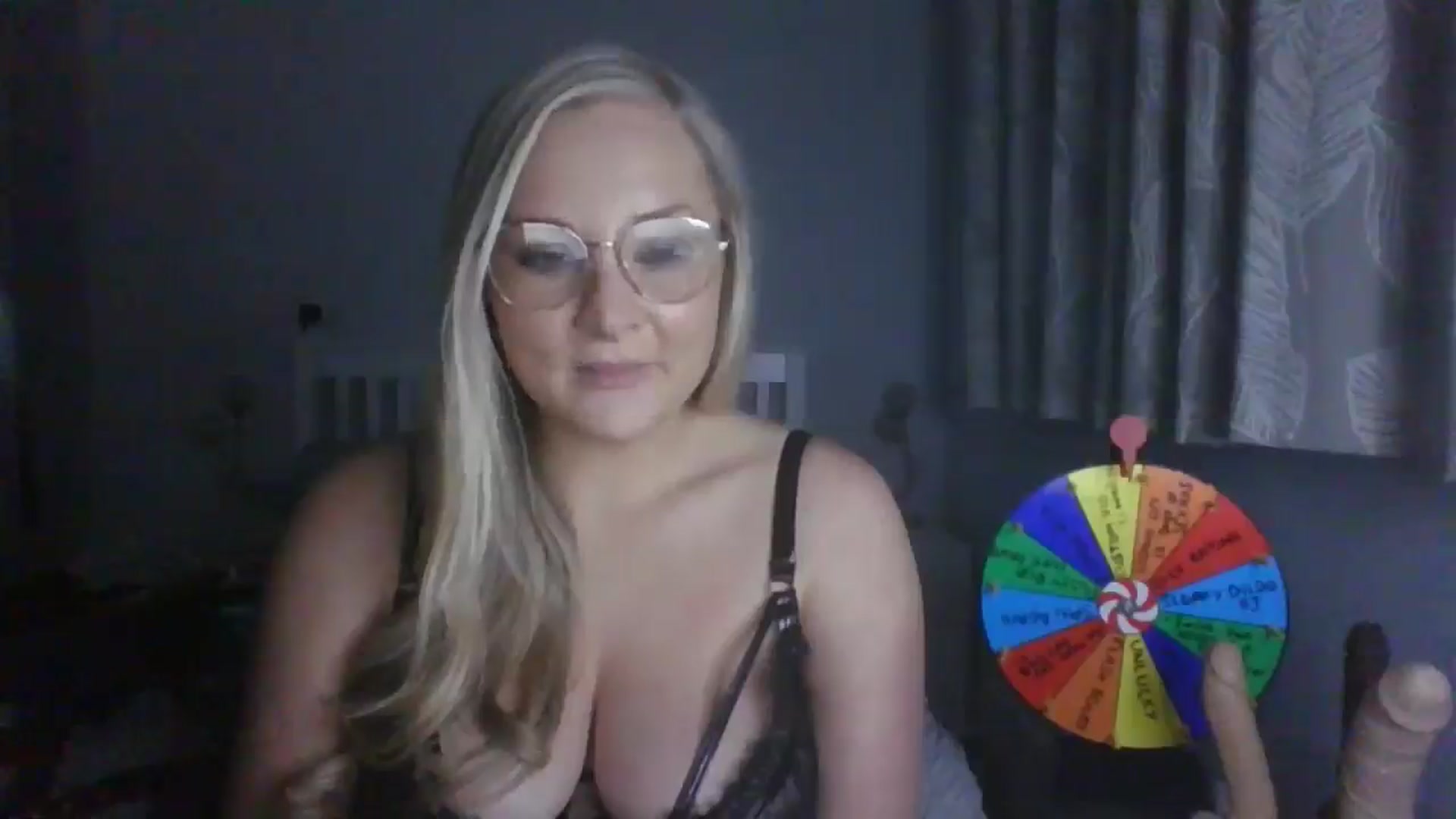 Gallery image thumbnail from AlexisBrookeX's myfreecams stream on, 12/11/2024, 19:45 image 10 of 20