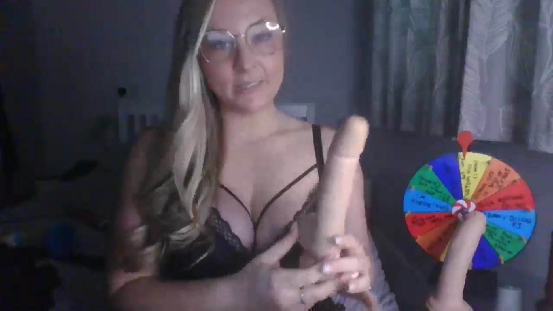 Gallery image thumbnail from AlexisBrookeX's myfreecams stream on, 12/13/2024, 13:50 image 16 of 20