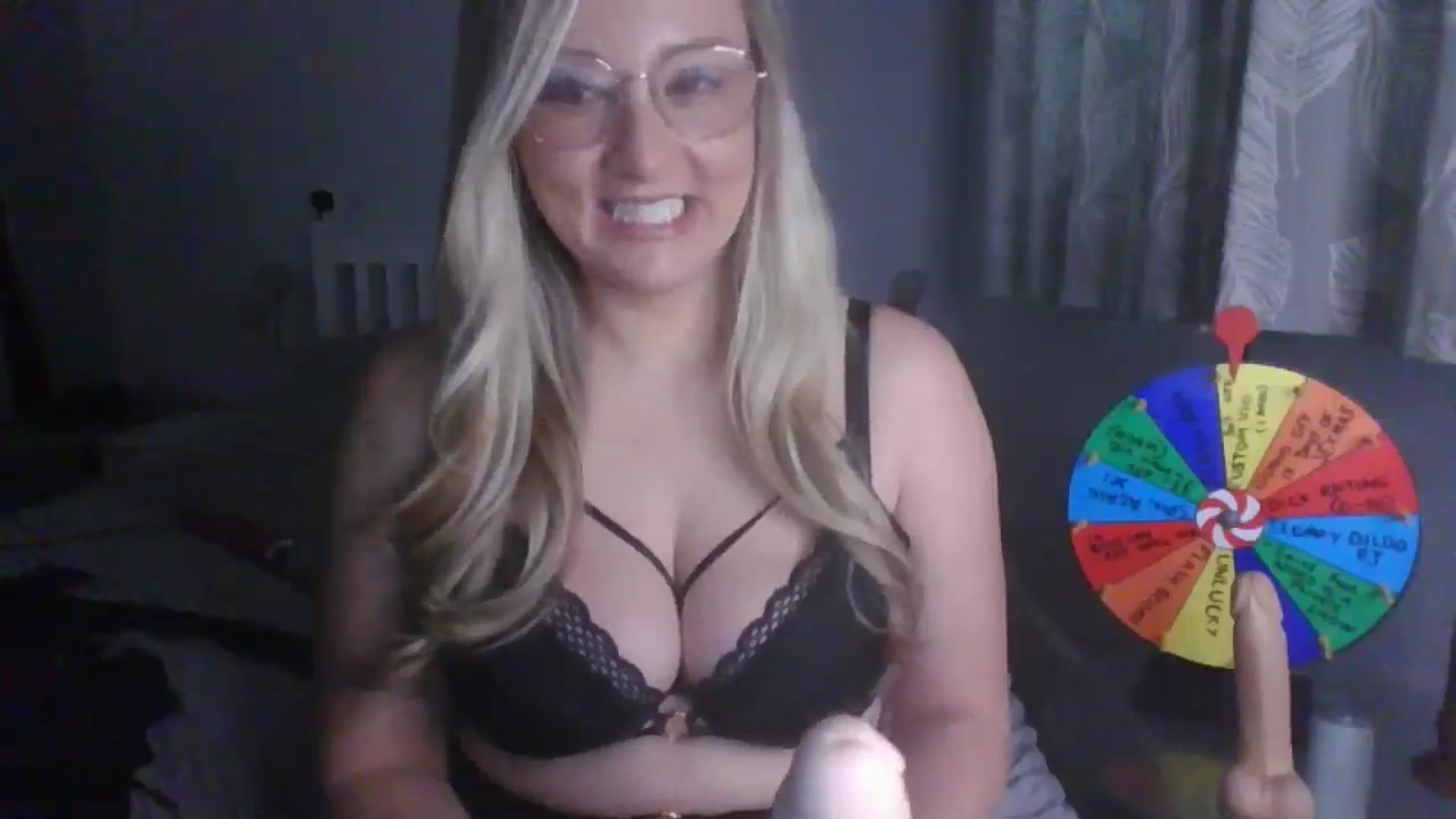 Gallery image thumbnail from AlexisBrookeX's myfreecams stream on, 12/13/2024, 13:50 image 15 of 20