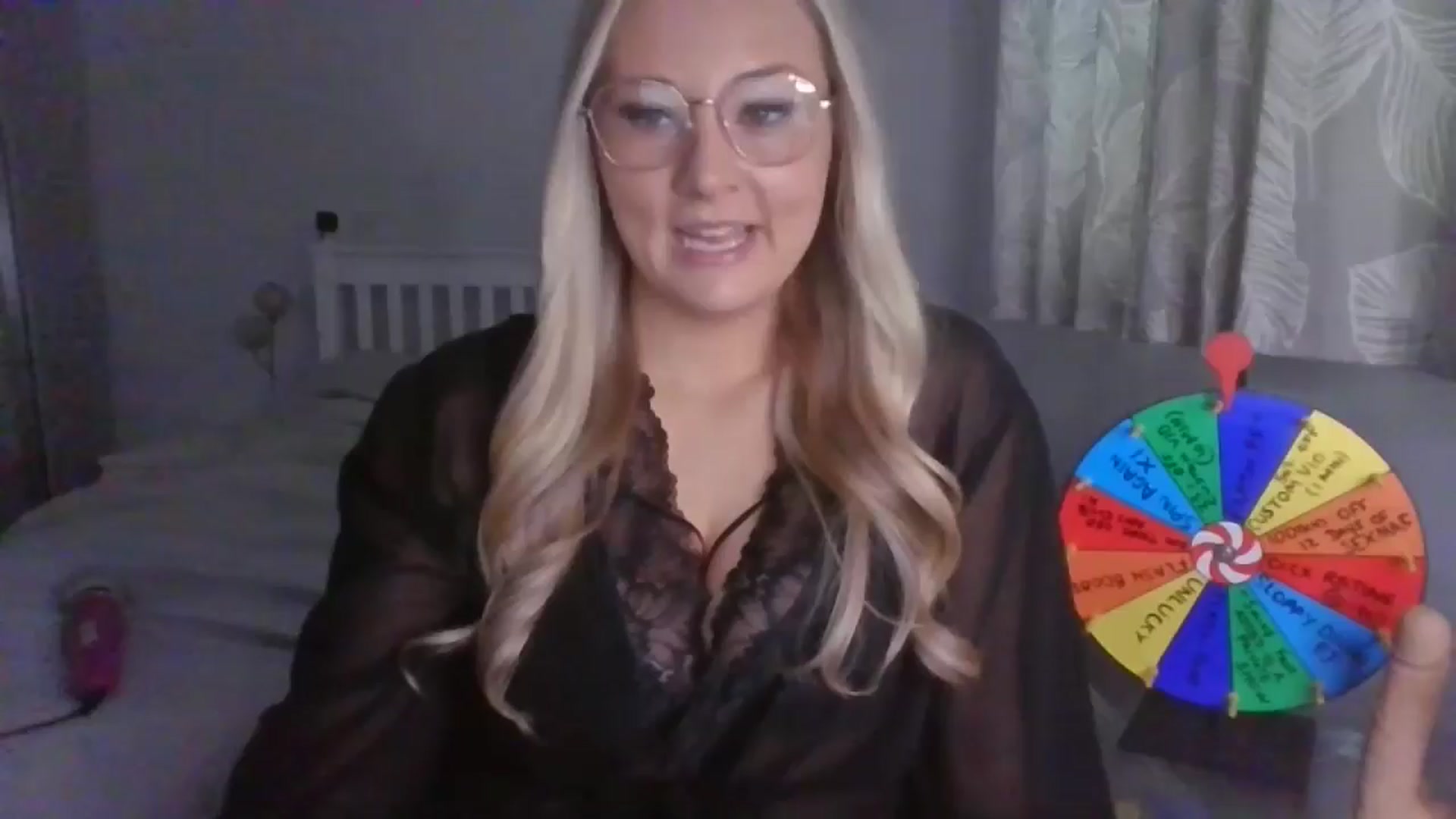 Gallery image thumbnail from AlexisBrookeX's myfreecams stream on, 12/18/2024, 12:55 image 5 of 20