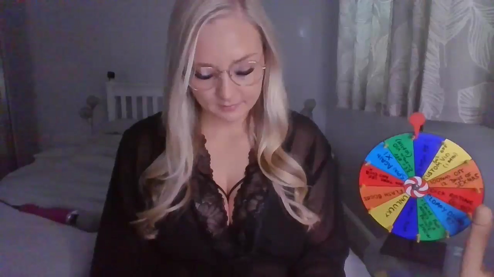Gallery image thumbnail from AlexisBrookeX's myfreecams stream on, 12/18/2024, 12:55 image 9 of 20