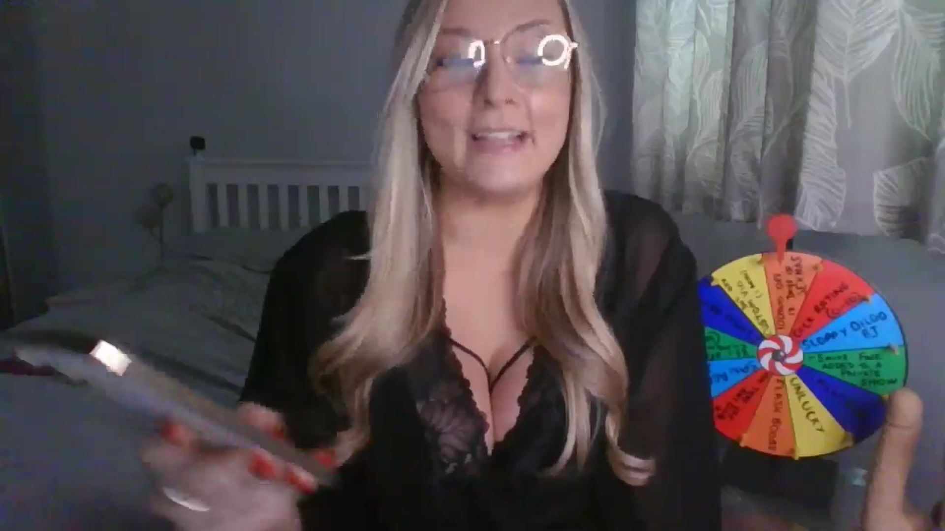 Gallery image thumbnail from AlexisBrookeX's myfreecams stream on, 12/18/2024, 13:46 image 14 of 20