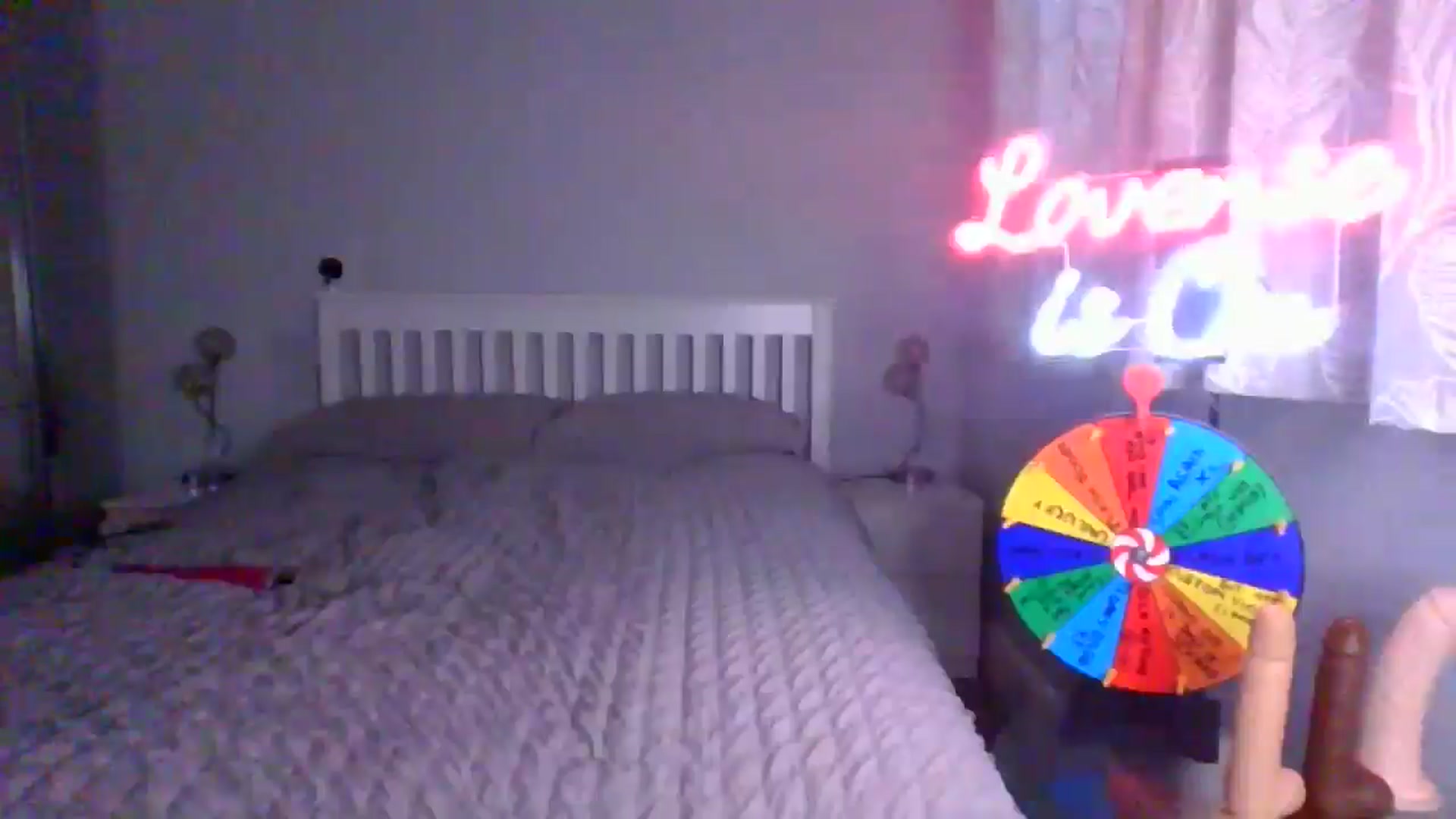 Gallery image thumbnail from AlexisBrookeX's myfreecams stream on, 12/19/2024, 15:02 image 7 of 20
