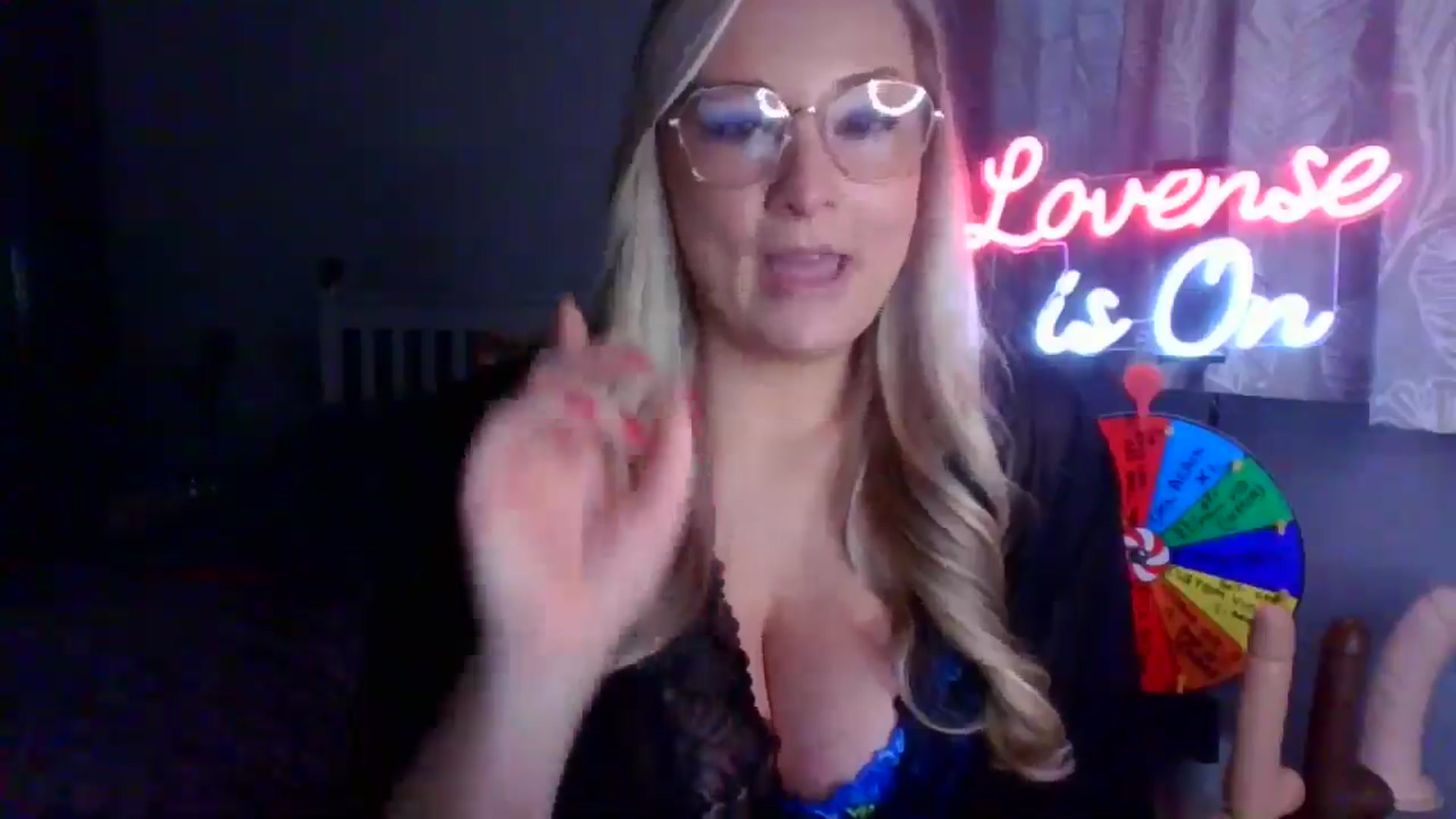 Gallery image thumbnail from AlexisBrookeX's myfreecams stream on, 12/19/2024, 15:02 image 6 of 20