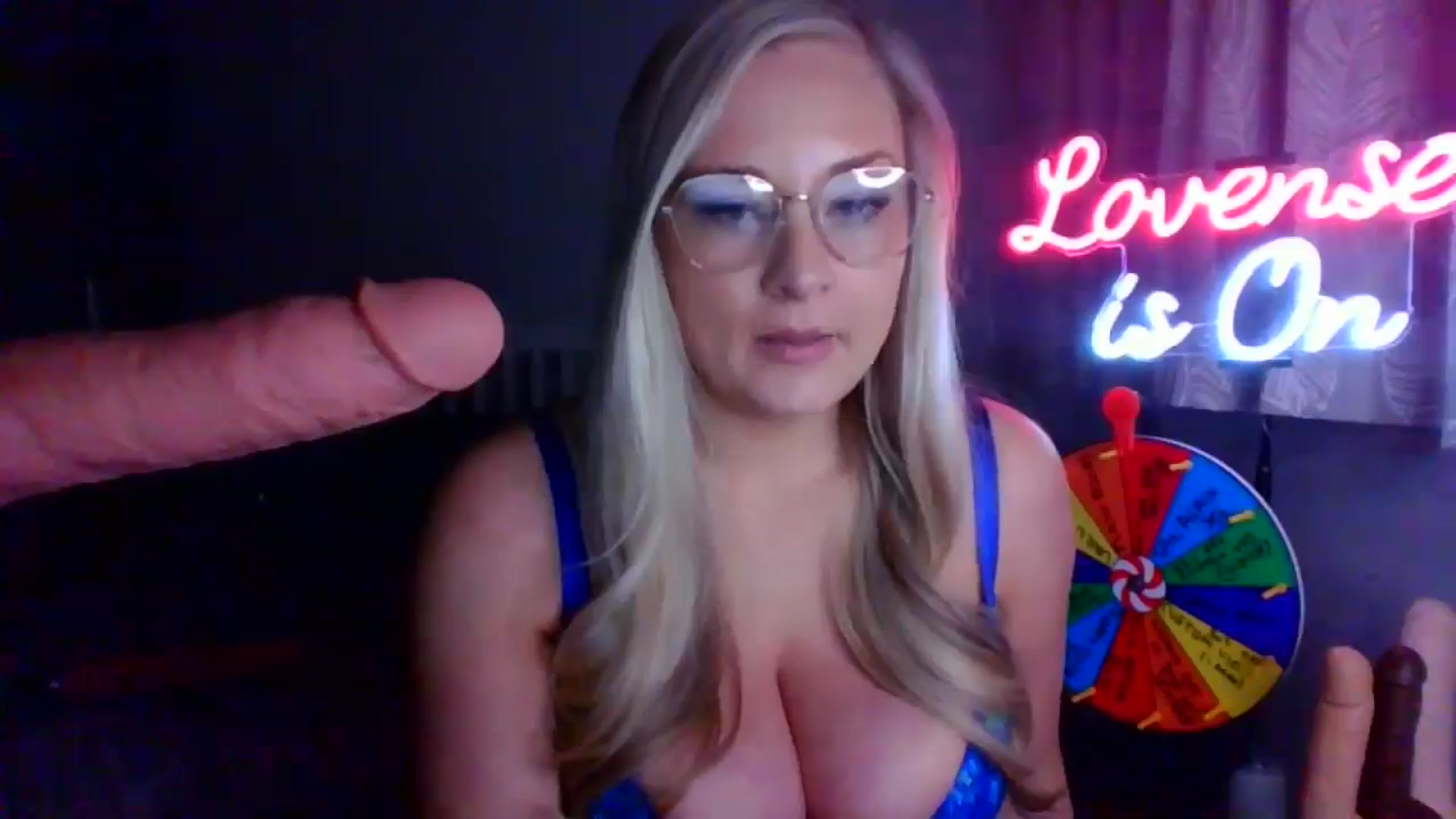 Gallery image thumbnail from AlexisBrookeX's myfreecams stream on, 12/19/2024, 18:28 image 20 of 20