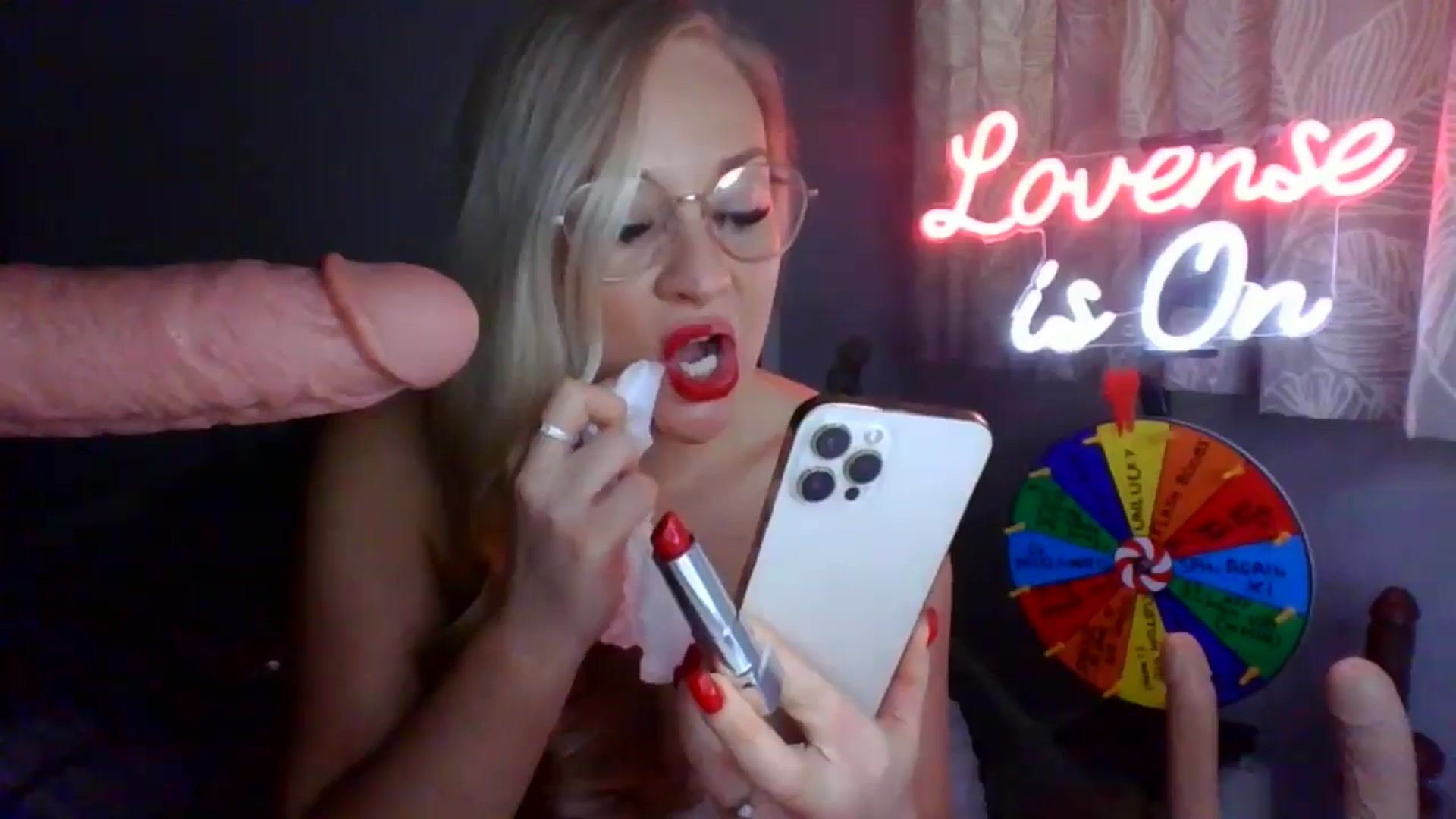 Gallery image thumbnail from AlexisBrookeX's myfreecams stream on, 12/20/2024, 15:02 image 18 of 20