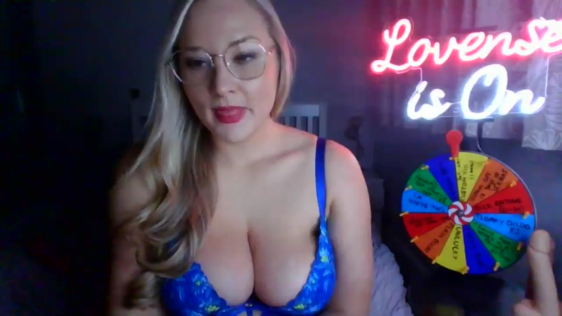 Gallery image thumbnail from AlexisBrookeX's myfreecams stream on, 12/20/2024, 21:22 image 20 of 20