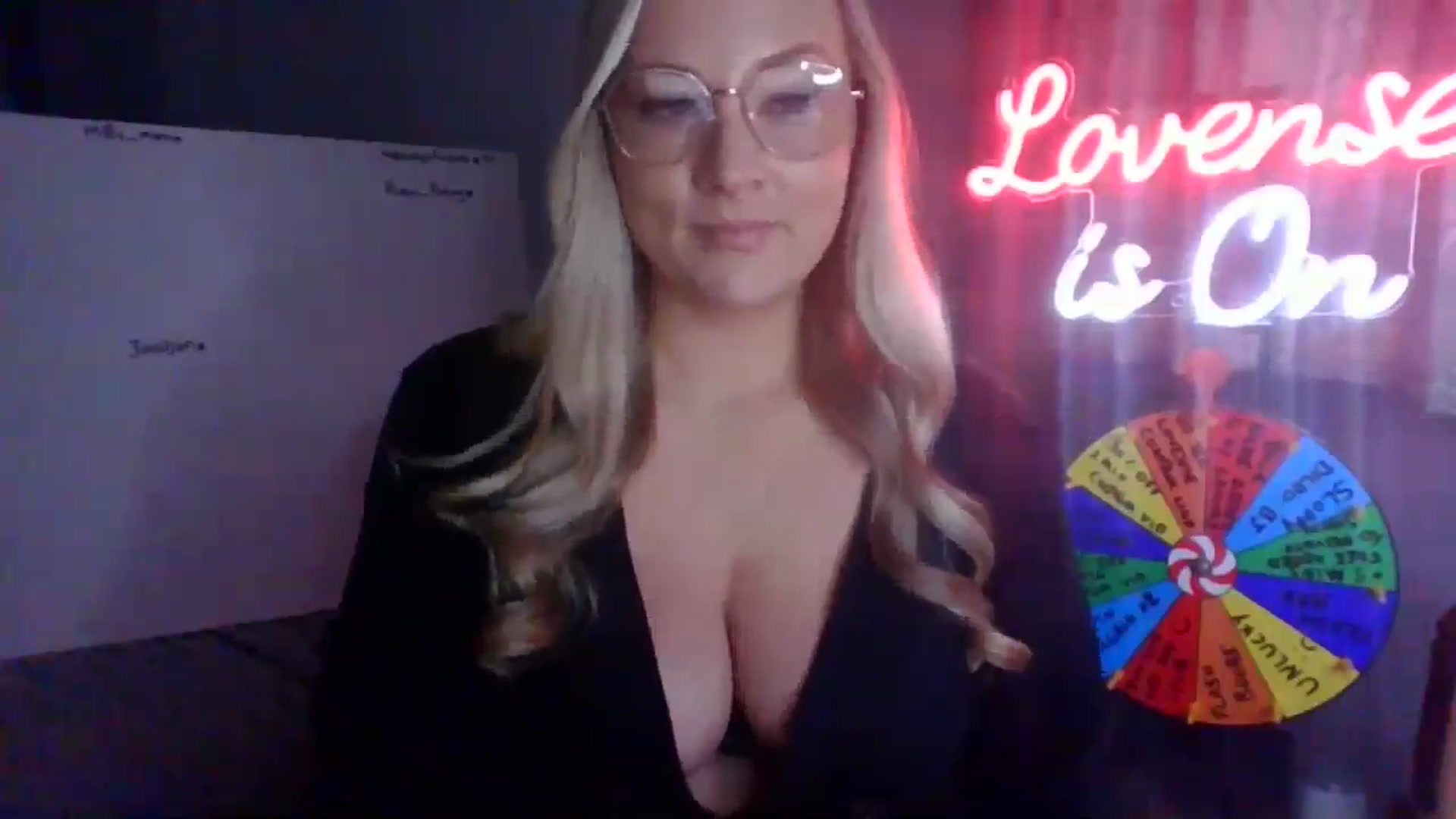 Gallery image thumbnail from AlexisBrookeX's myfreecams stream on, 12/27/2024, 18:33 image 10 of 20