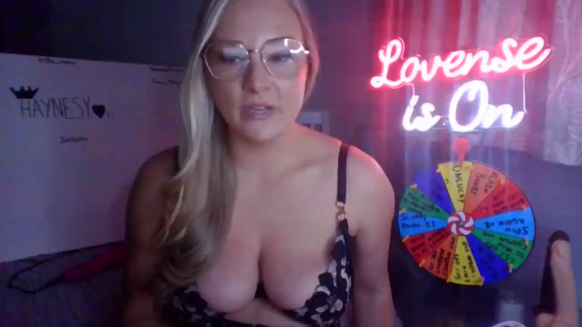 Gallery image thumbnail from AlexisBrookeX's myfreecams stream on, 12/27/2024, 19:57 image 4 of 20