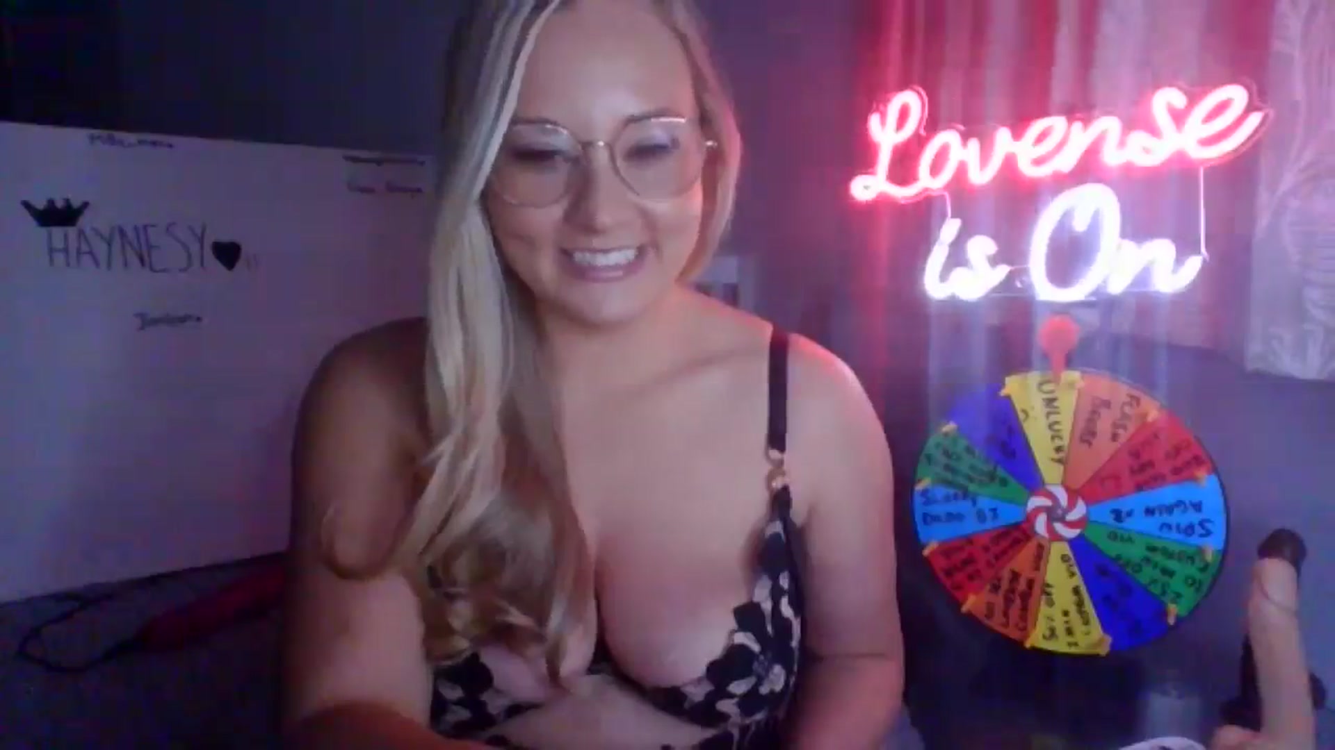 Gallery image thumbnail from AlexisBrookeX's myfreecams stream on, 12/27/2024, 19:57 image 7 of 20