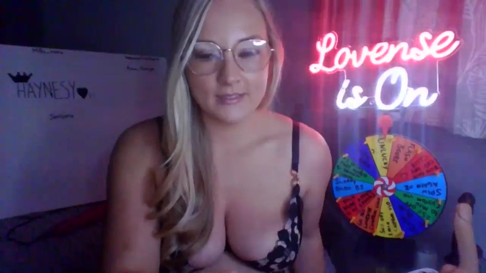 Gallery image thumbnail from AlexisBrookeX's myfreecams stream on, 12/27/2024, 19:57 image 9 of 20